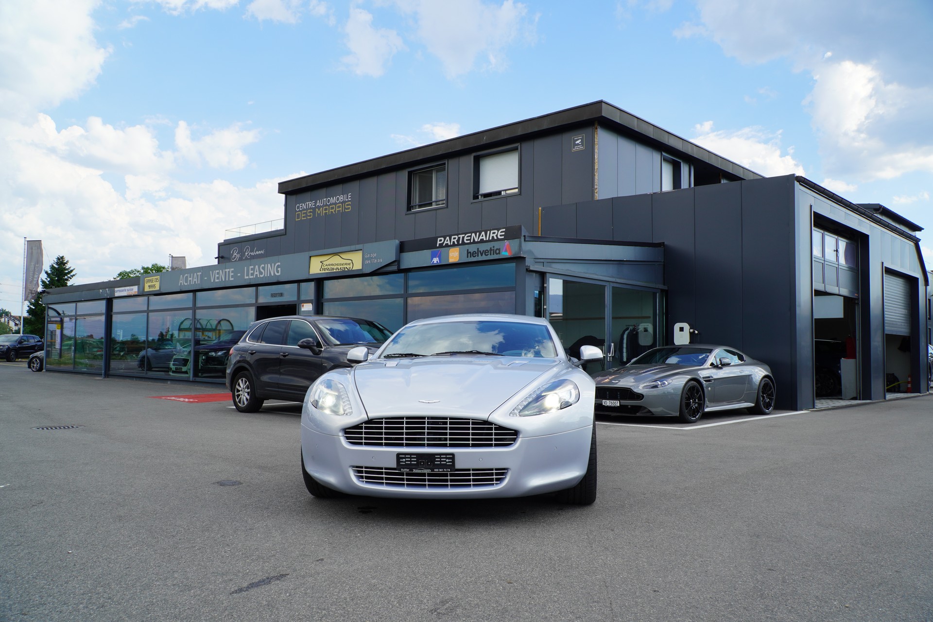 ASTON MARTIN Rapide 5.9 V12 Touchtronic 2-image-2