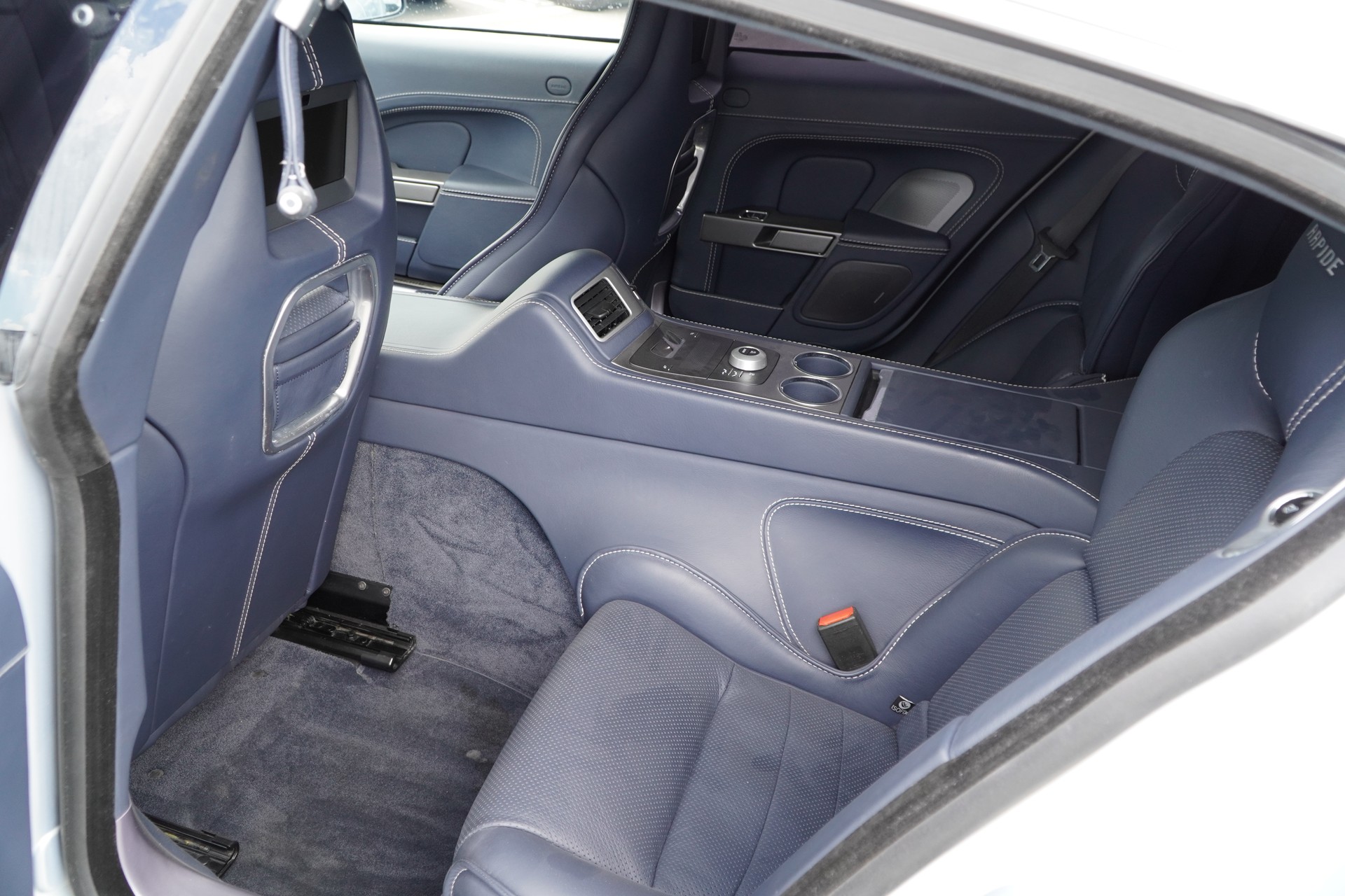 ASTON MARTIN Rapide 5.9 V12 Touchtronic 2-image-7