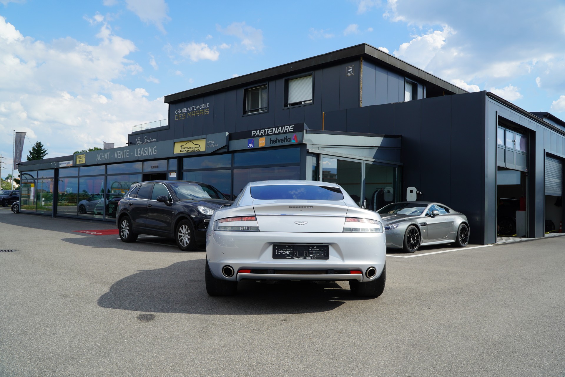 ASTON MARTIN Rapide 5.9 V12 Touchtronic 2-image-5
