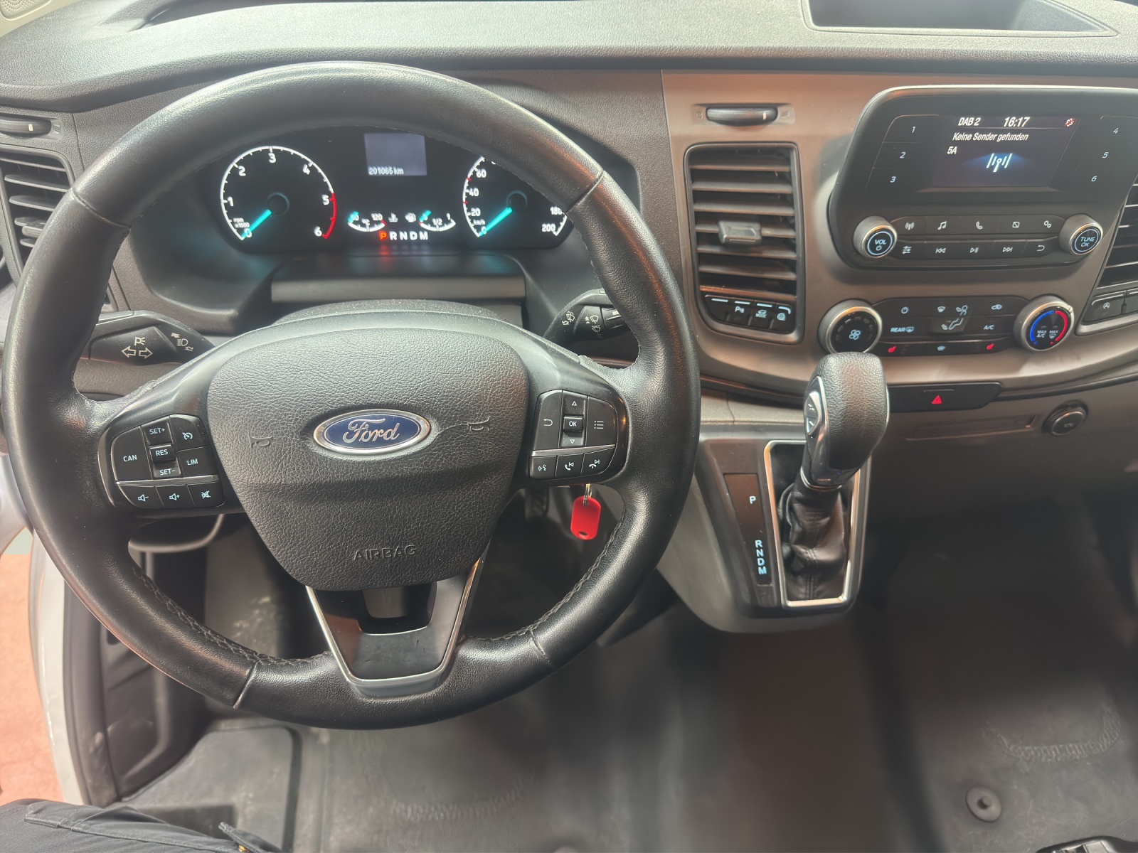 FORD Transit Custom Van 340 L2H1 Trend A-image-8