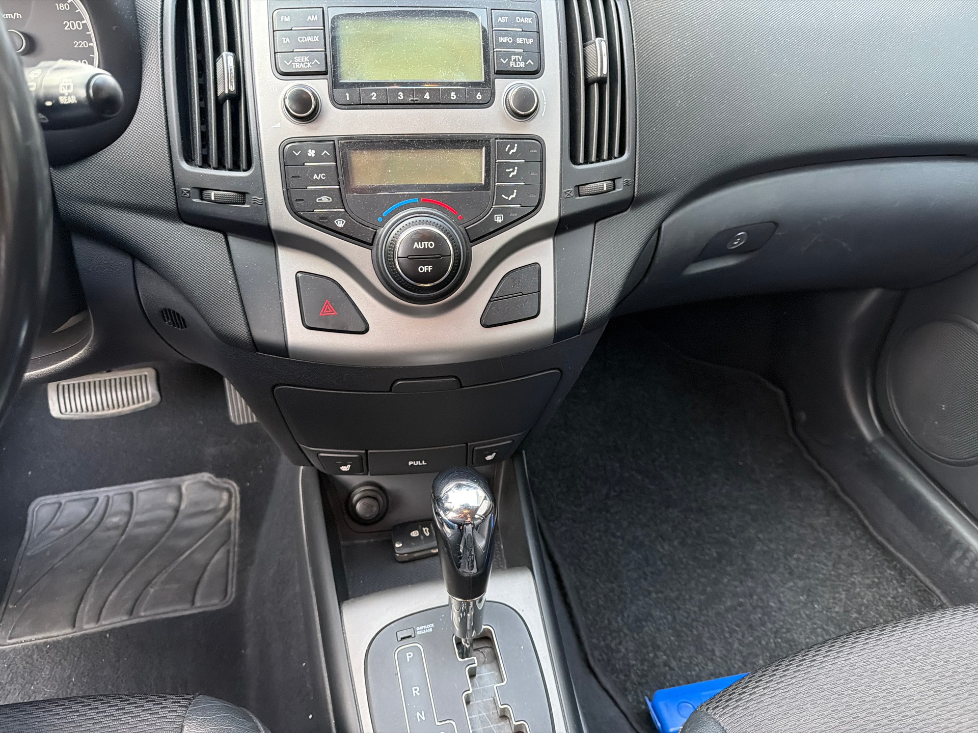 HYUNDAI i30 Wagon 2.0 Premium Automatic-image-10