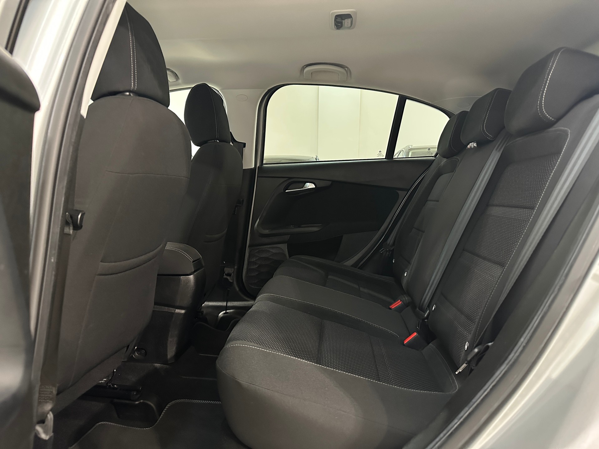 FIAT Tipo 1.6MJ Lounge DCT-6-image-12