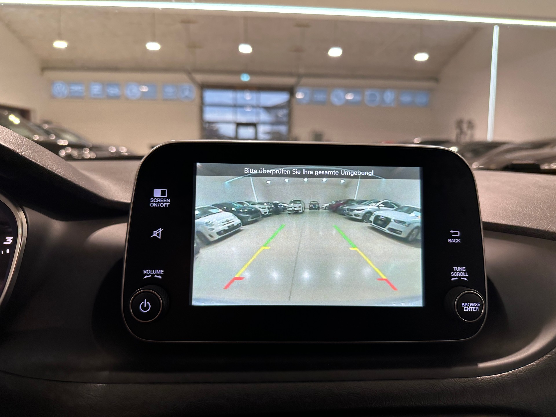FIAT Tipo 1.6MJ Lounge DCT-6-image-18