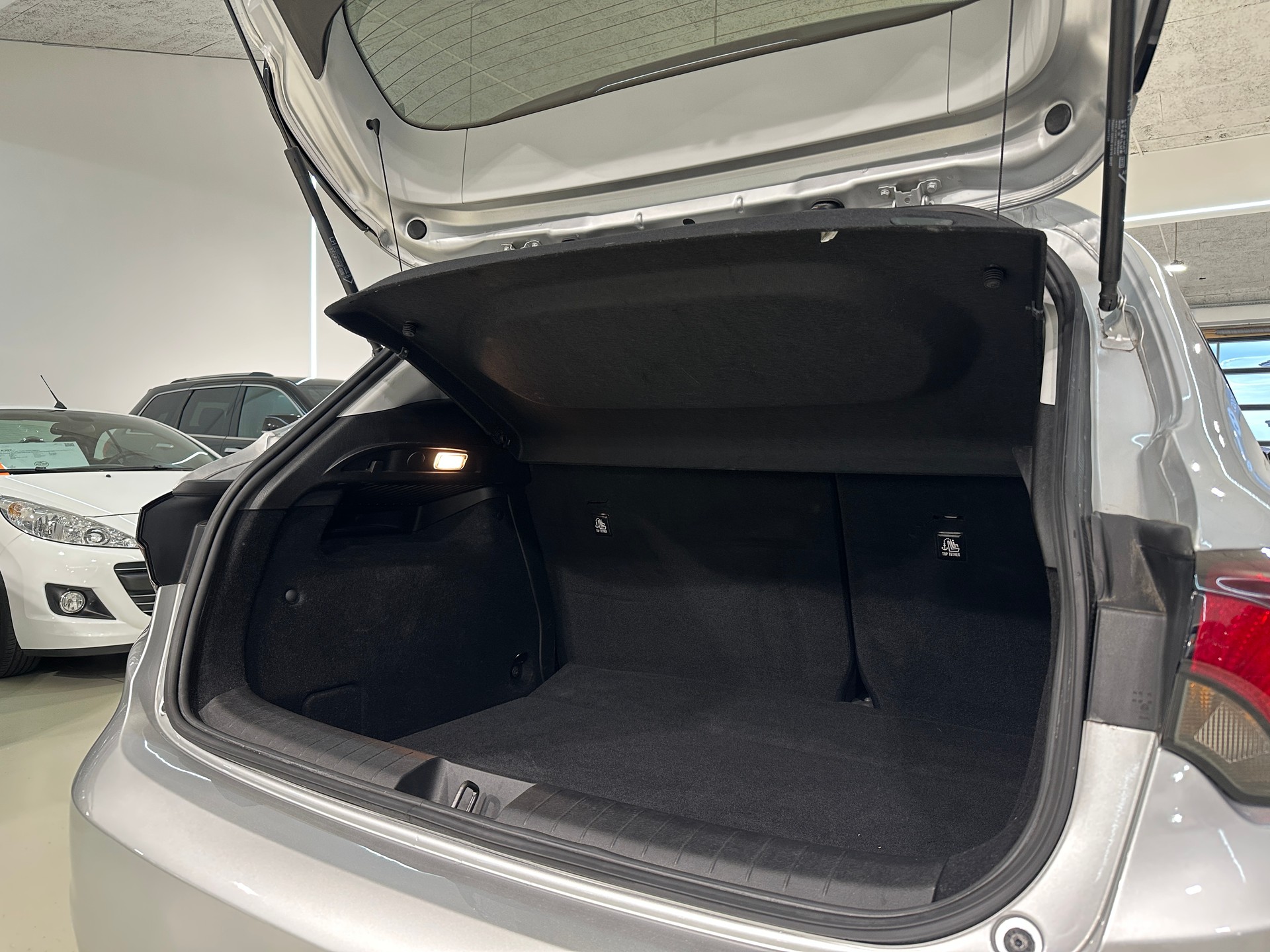 FIAT Tipo 1.6MJ Lounge DCT-6-image-7