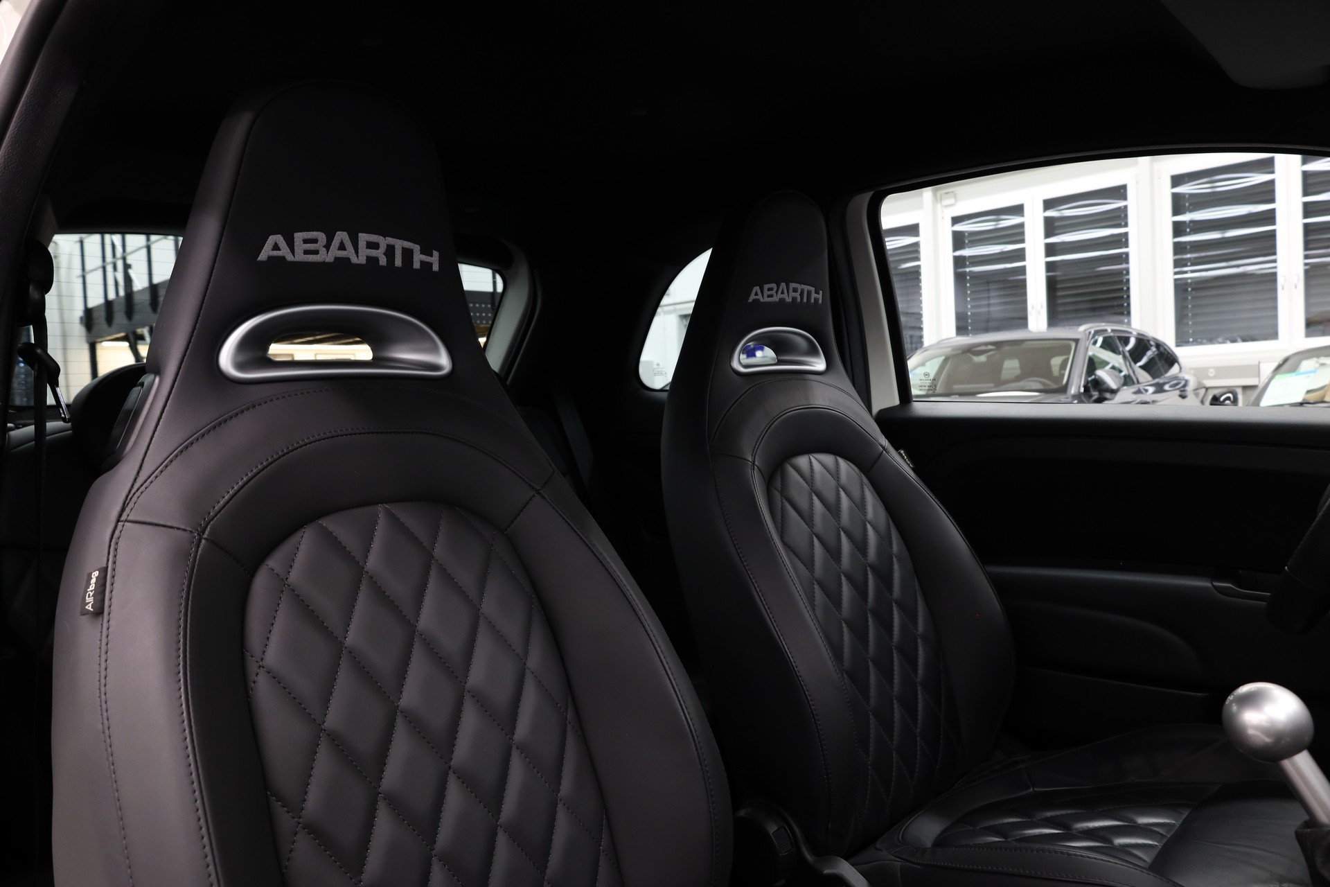 FIAT 595 Abarth 1.4 T-Jet 165 Turismo-image-18