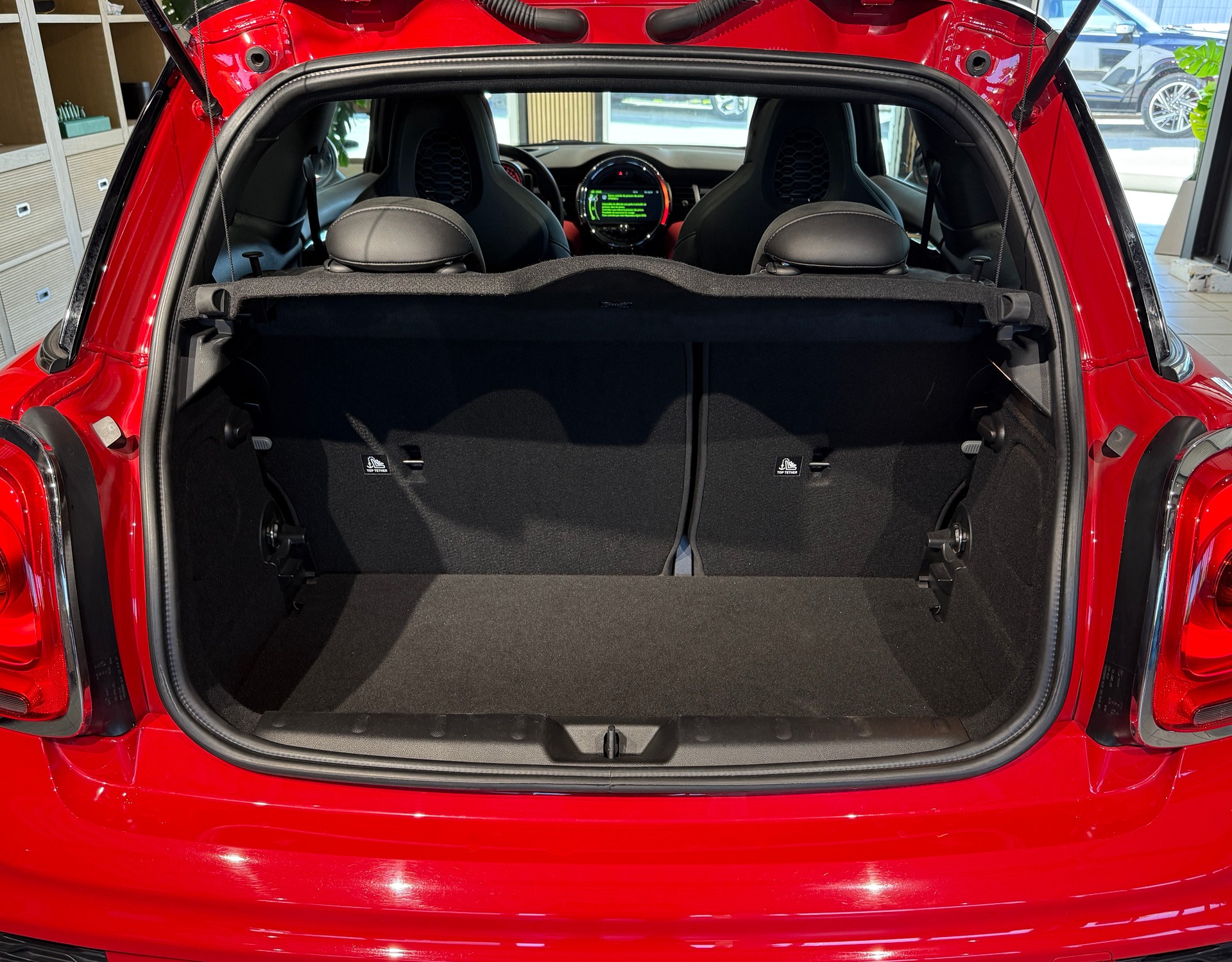 MINI Cooper John Cooper Works Steptronic-image-21
