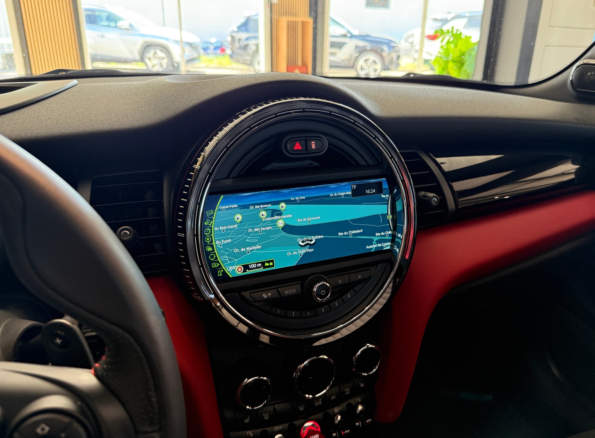MINI Cooper John Cooper Works Steptronic-image-11