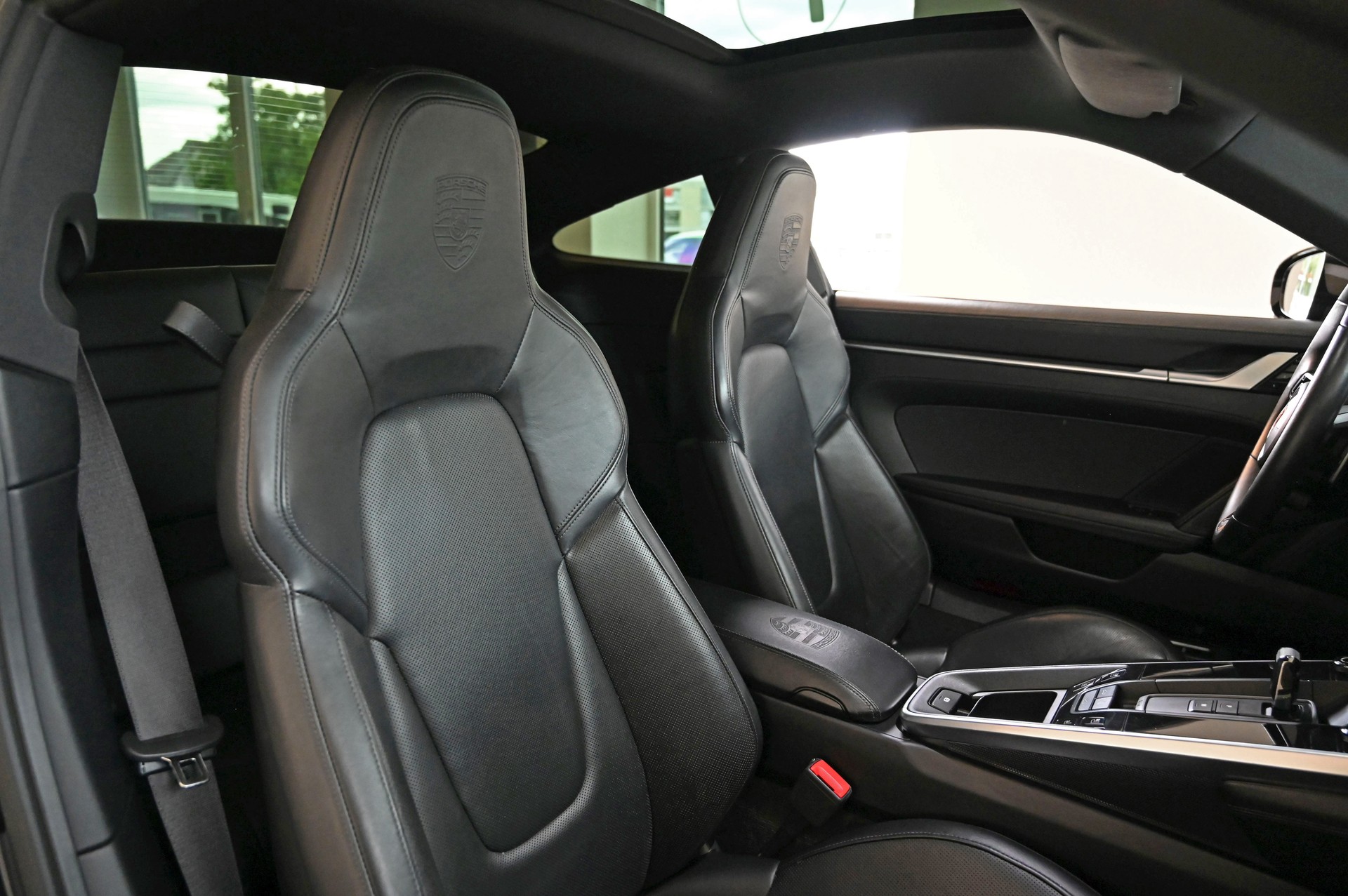 PORSCHE 911 Carrera 4S PDK-image-22