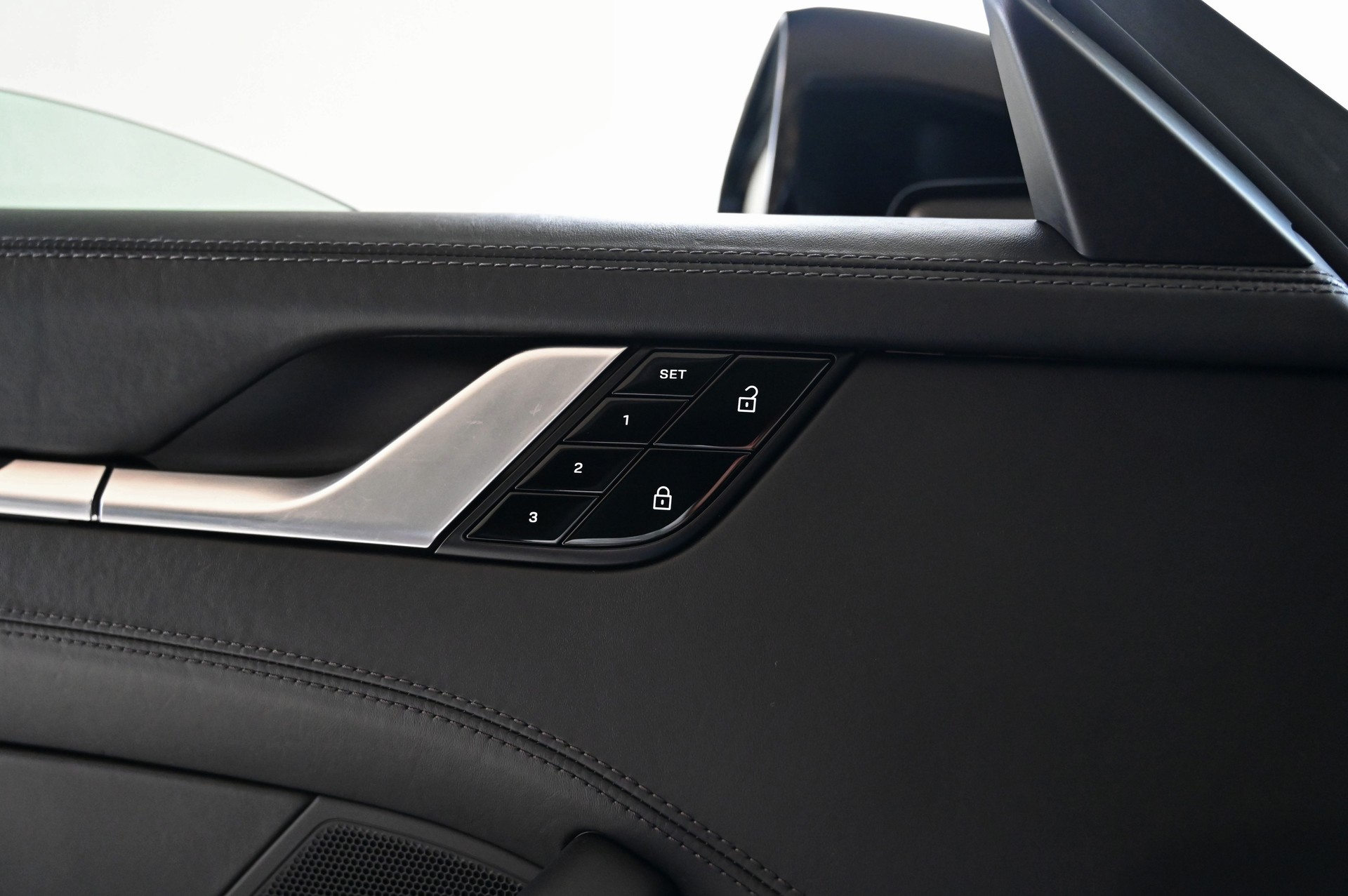 PORSCHE 911 Carrera 4S PDK-image-19