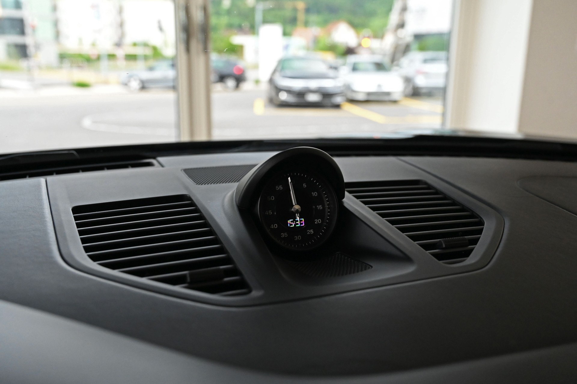 PORSCHE 911 Carrera 4S PDK-image-16