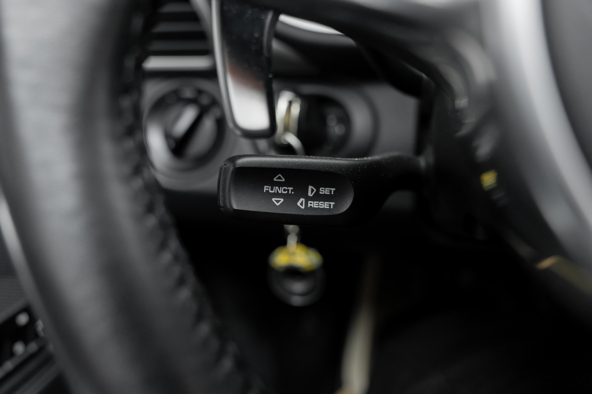 PORSCHE 911 Cabrio Carrera 4S PDK-image-18
