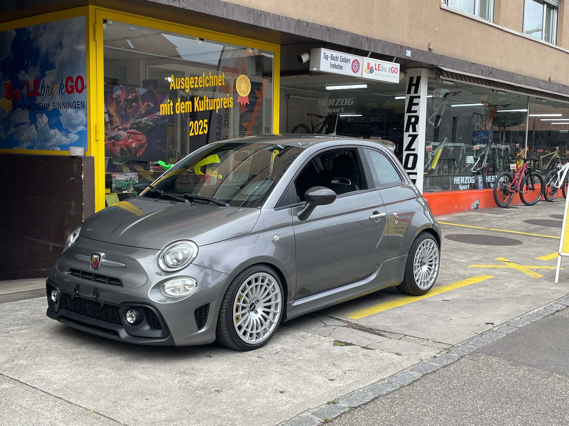 FIAT 595 1.4 16V Turbo Abarth Pista, Frisch ab MFK 04.06.2026-showroom-element-2