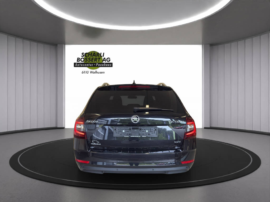 SKODA Octavia Combi 2.0 TSI Soleil 4x4 DSG-image-15