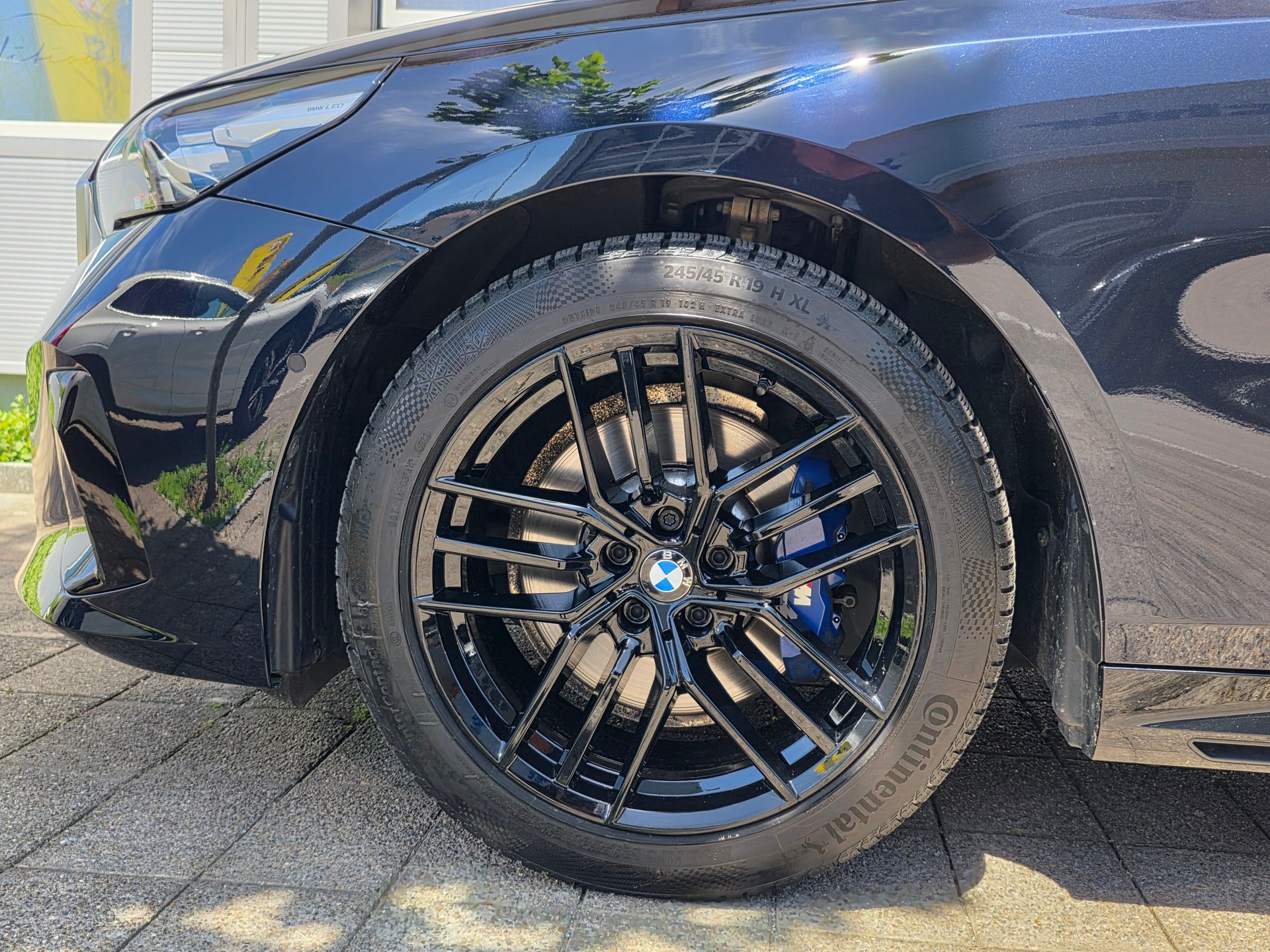 BMW 520d xDrive 48V Touring M-SPORT | BMW REPAIR GARANTIE BIS 07.2029 / 200.000KM| EL.AHK| PANORAMA| BOWERS&WILKINS| BELÜFTETE SITZE-showroom-element-3