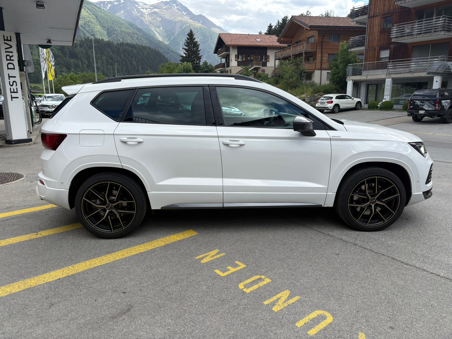 CUPRA Ateca 2.0TSI 4Drive-showroom-element-3