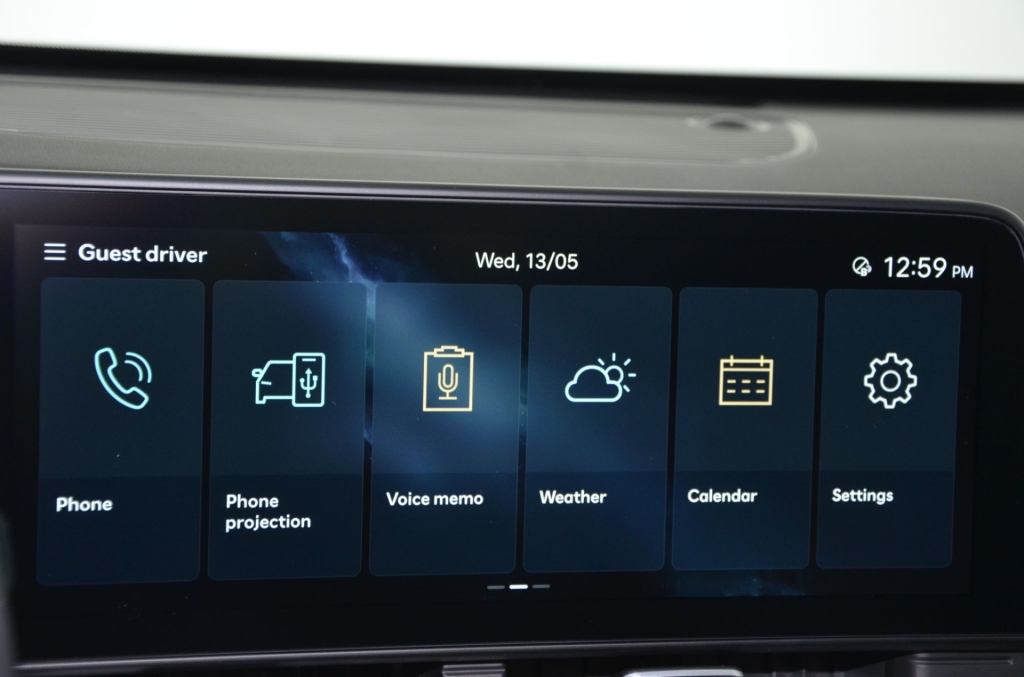 HYUNDAI Kona EV 65.4 kWh Premium *360°*-image-16