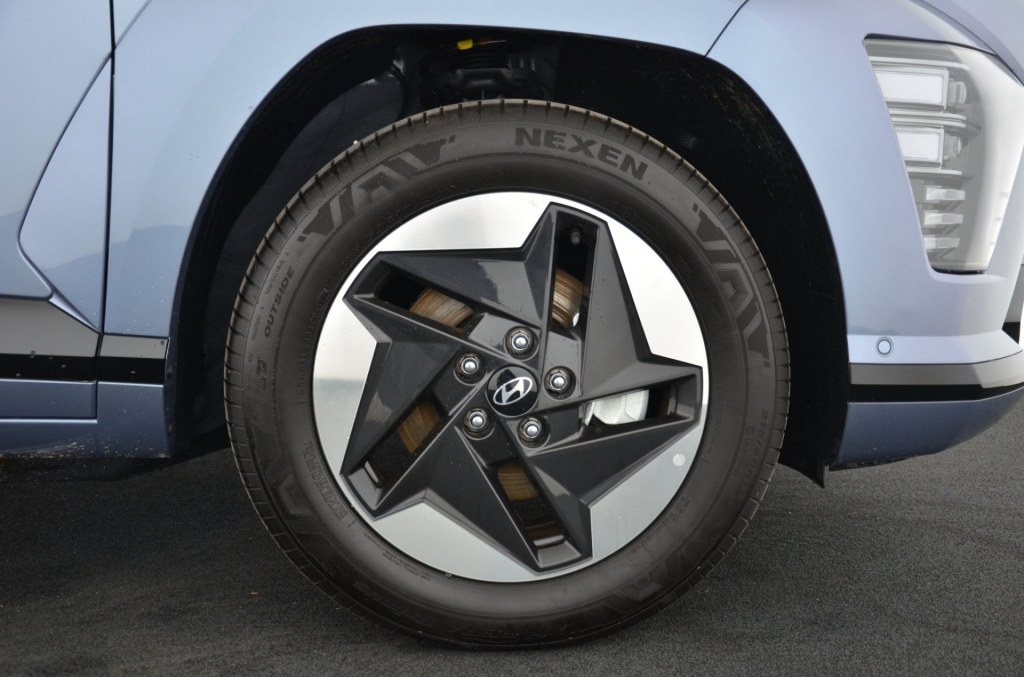 HYUNDAI Kona EV 65.4 kWh Premium *360°*-image-9