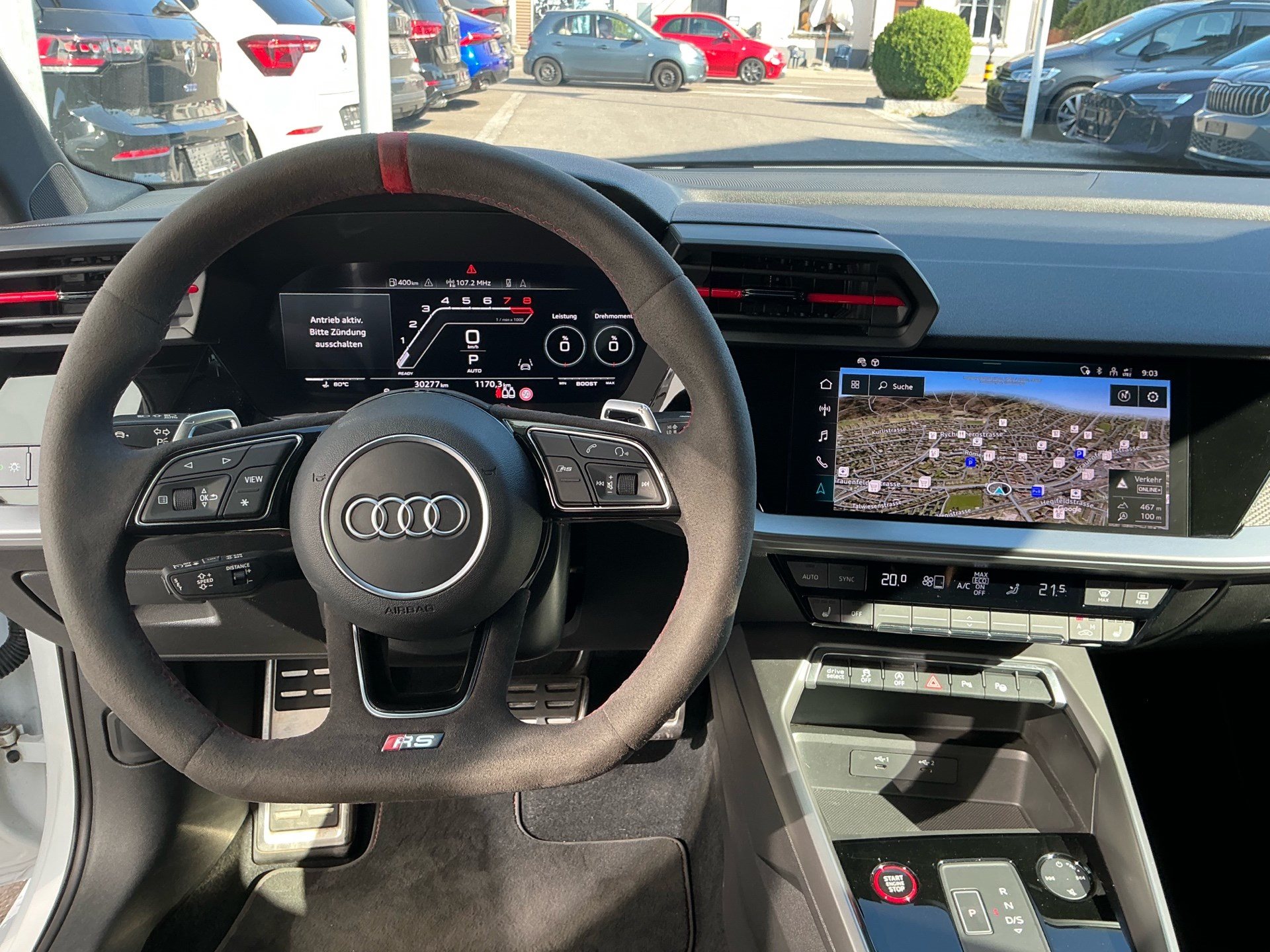 AUDI RS3 SPORTBACK 2.5 400 PS TFSI QUATTRO *** ABSOLUTE TOP AUSSTATTUNG & PANORAMAGLASDACH ***-image-9