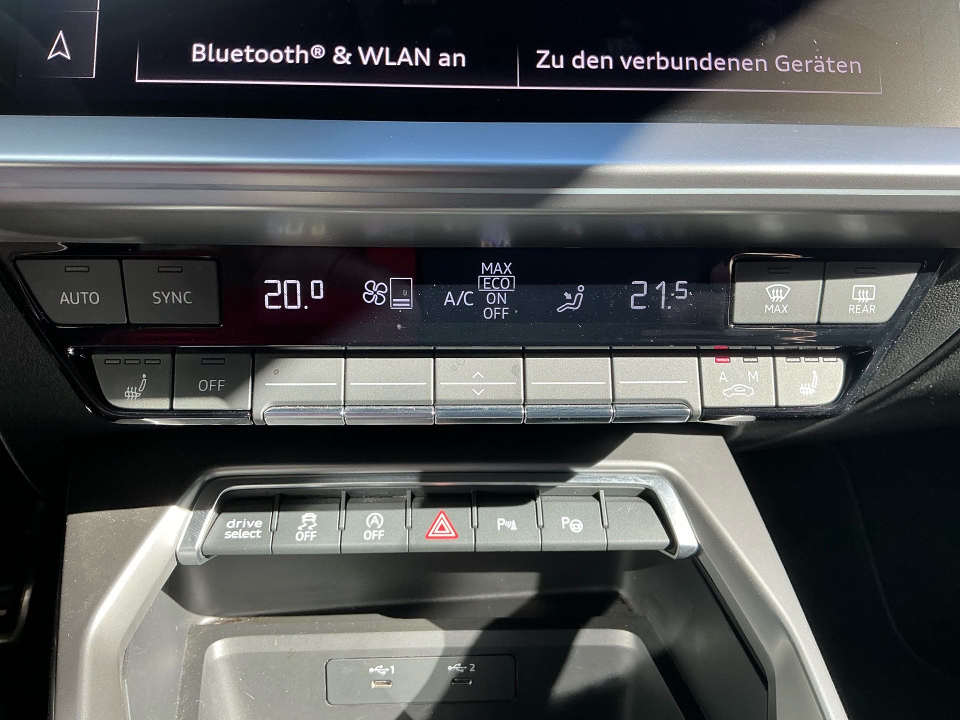 AUDI RS3 SPORTBACK 2.5 400 PS TFSI QUATTRO *** ABSOLUTE TOP AUSSTATTUNG & PANORAMAGLASDACH ***-image-20