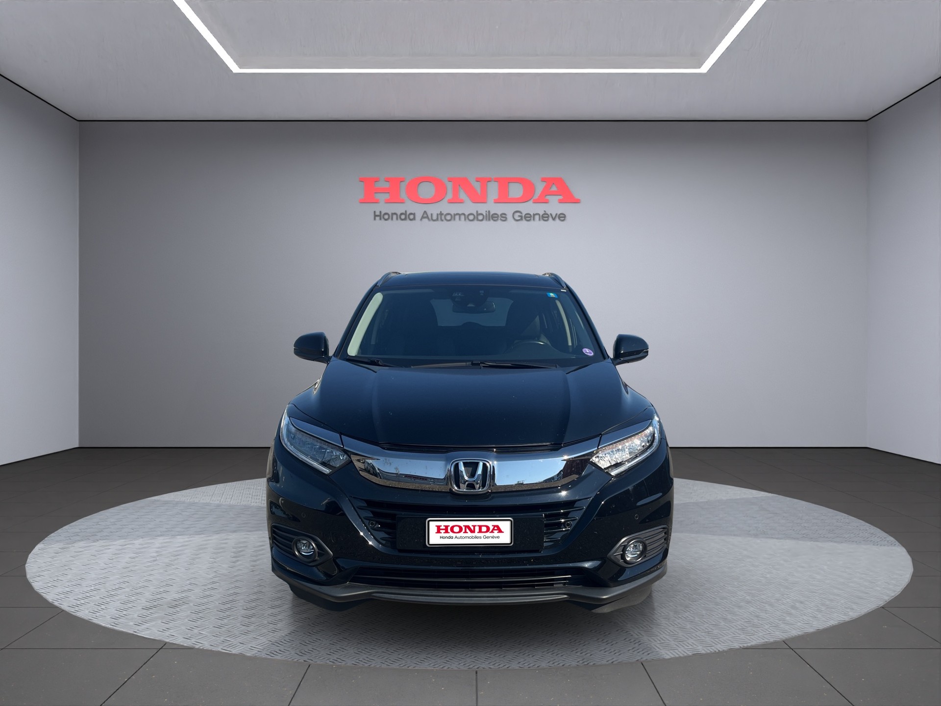 HONDA HR-V 1.5i-VTEC Executive-showroom-element-2