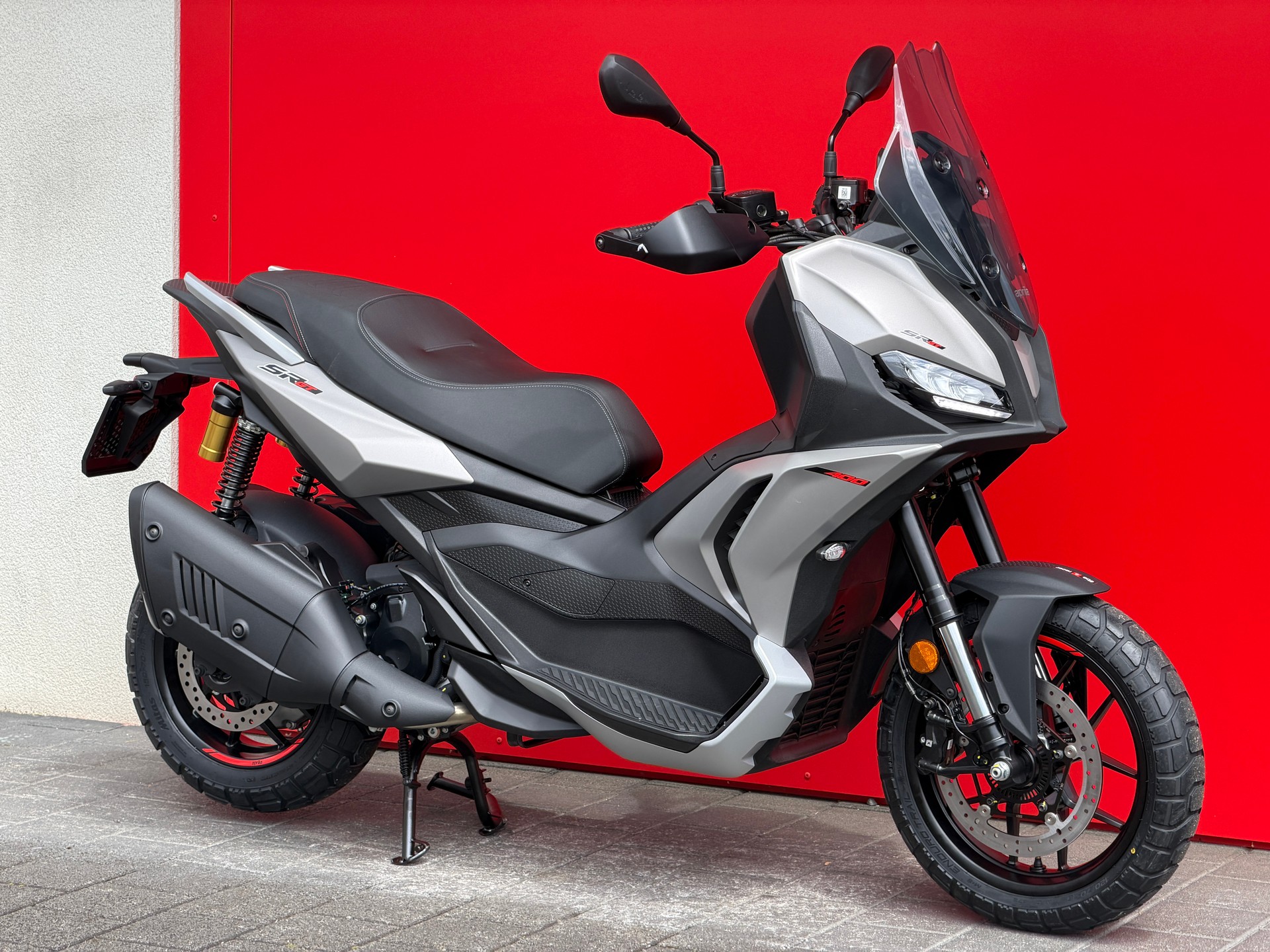 APRILIA SR 400 GT-image-7