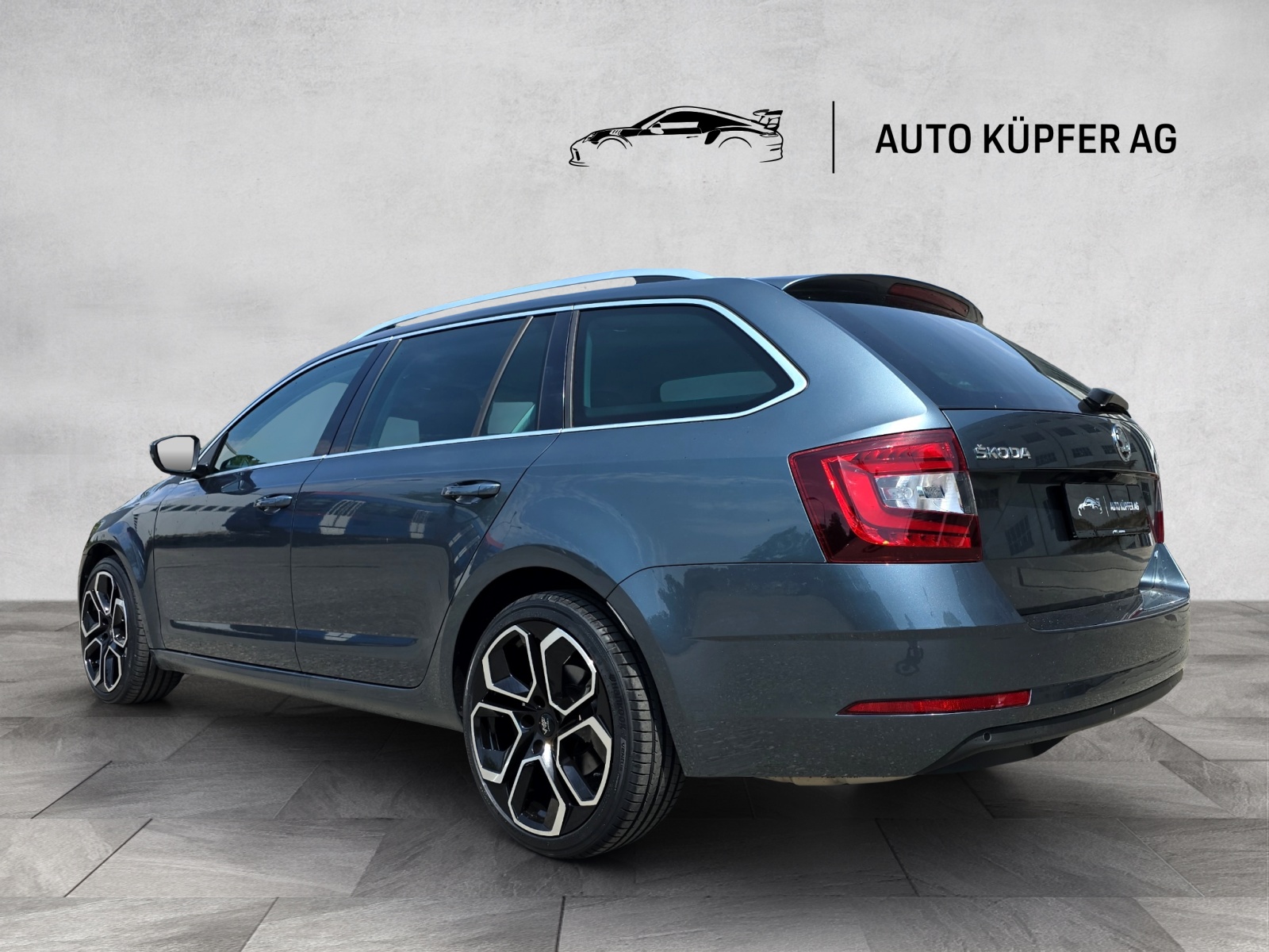 SKODA Octavia Combi 2.0 TDI 4x4 DSG-showroom-element-3
