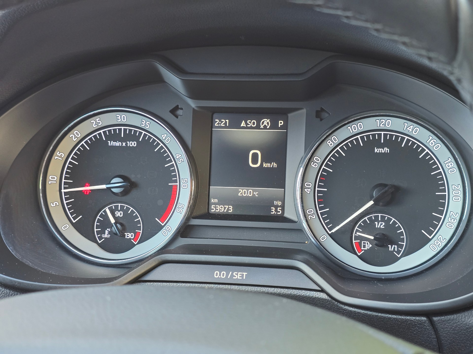 SKODA Octavia Combi 2.0 TDI 4x4 DSG-image-13