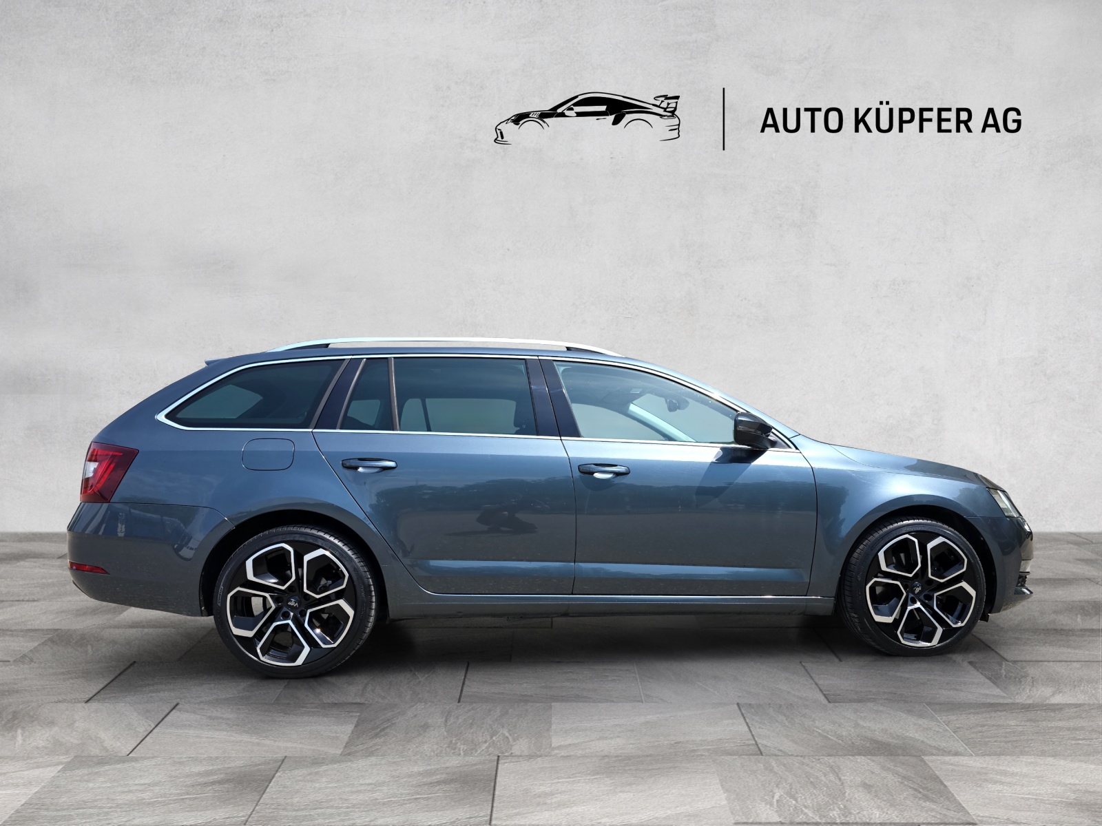 SKODA Octavia Combi 2.0 TDI 4x4 DSG-image-5