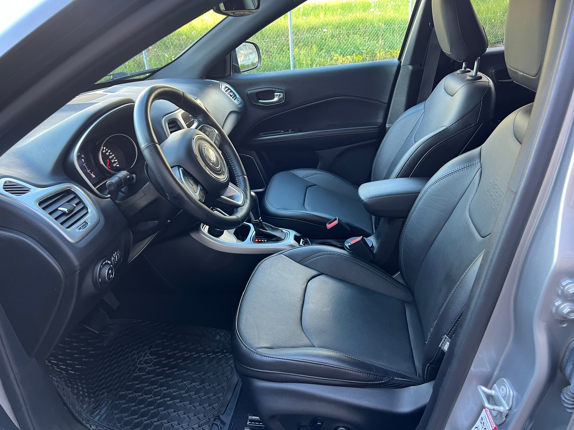 JEEP Compass 1.4 Turbo 4x4 Limited 9ATX PS 170 *Navigation*Leder*Rückfahrtkamera*Sitzbelüftung*frisch MFK *1 Jahr Garantie möglich*-image-14