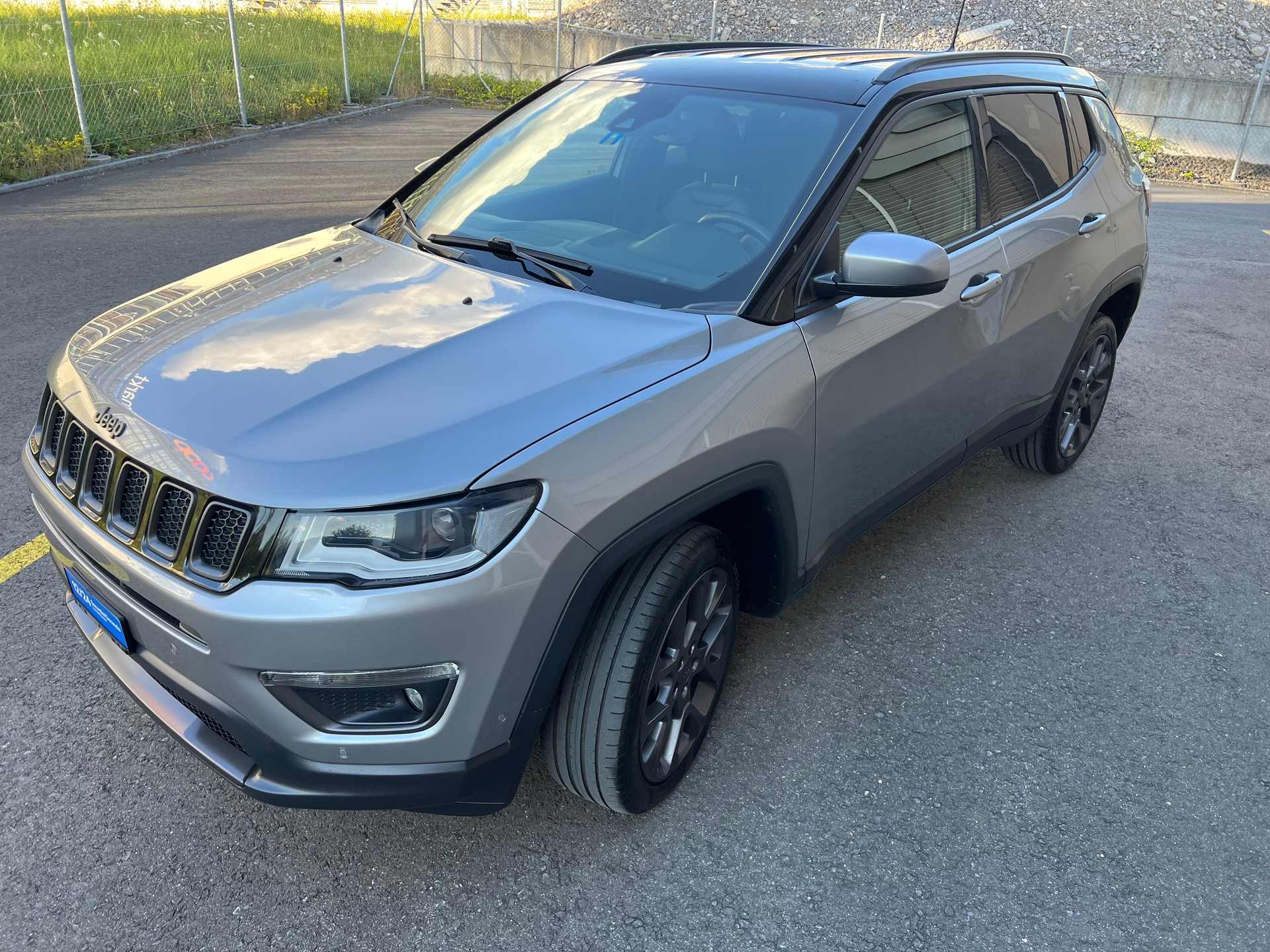JEEP Compass 1.4 Turbo 4x4 Limited 9ATX PS 170 *Navigation*Leder*Rückfahrtkamera*Sitzbelüftung*frisch MFK *1 Jahr Garantie möglich*-image-5