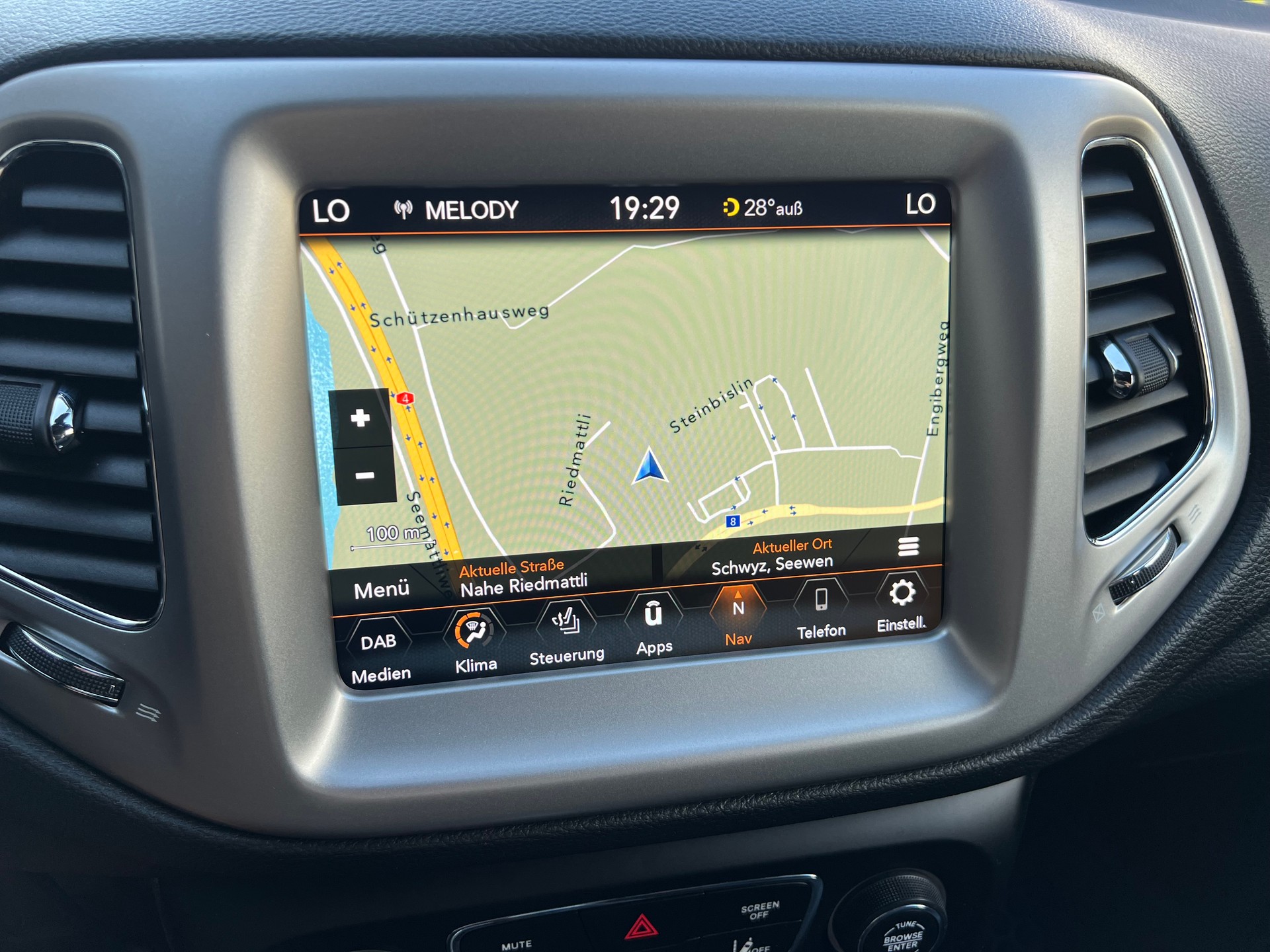JEEP Compass 1.4 Turbo 4x4 Limited 9ATX PS 170 *Navigation*Leder*Rückfahrtkamera*Sitzbelüftung*frisch MFK *1 Jahr Garantie möglich*-image-17