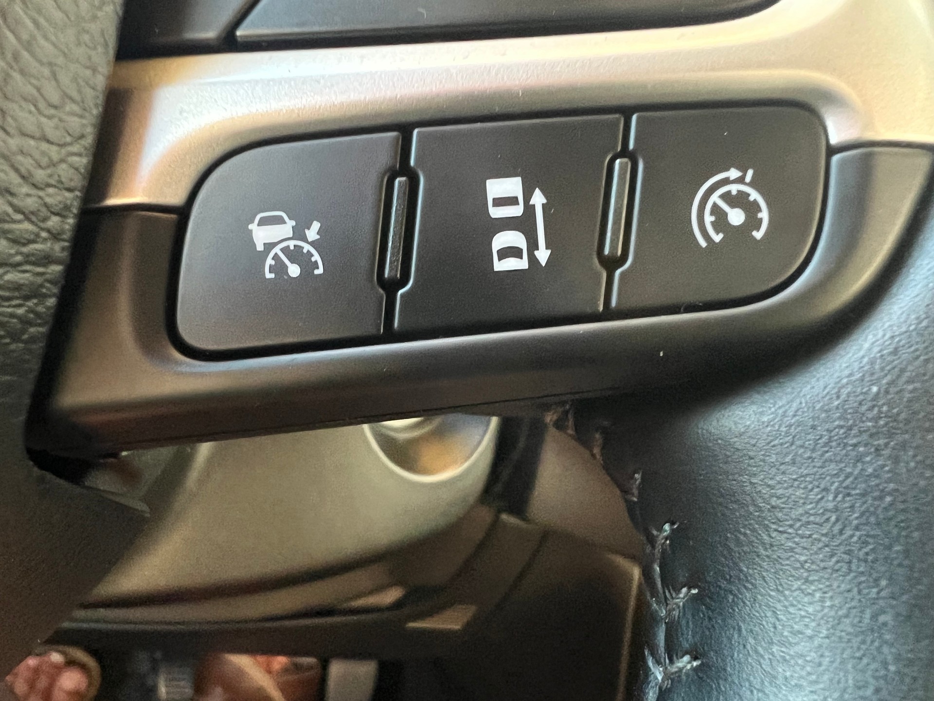 JEEP Compass 1.4 Turbo 4x4 Limited 9ATX PS 170 *Navigation*Leder*Rückfahrtkamera*Sitzbelüftung*frisch MFK *1 Jahr Garantie möglich*-image-27