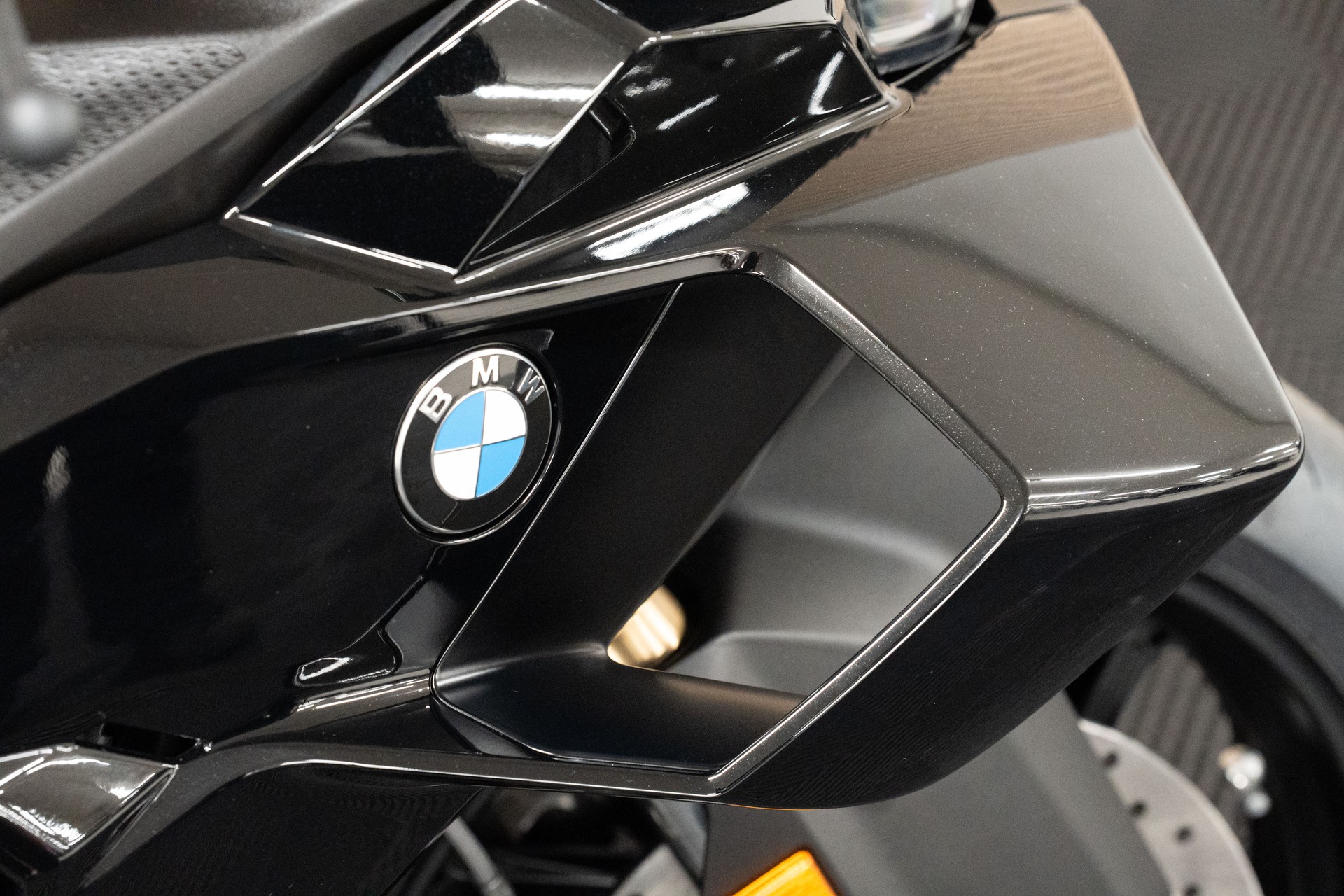 BMW S 1000 RR Individual mit 0.9% Leasing 💸🚀, Sportschalldämpfer u. v. m.-image-7
