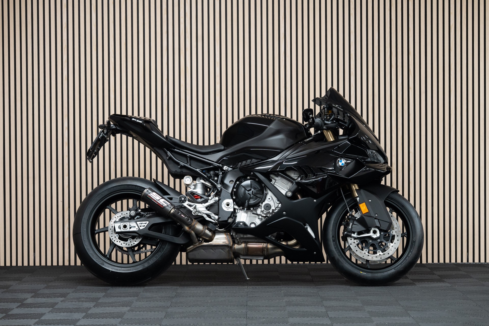 BMW S 1000 RR Individual mit 0.9% Leasing 💸🚀, Sportschalldämpfer u. v. m.-image-0