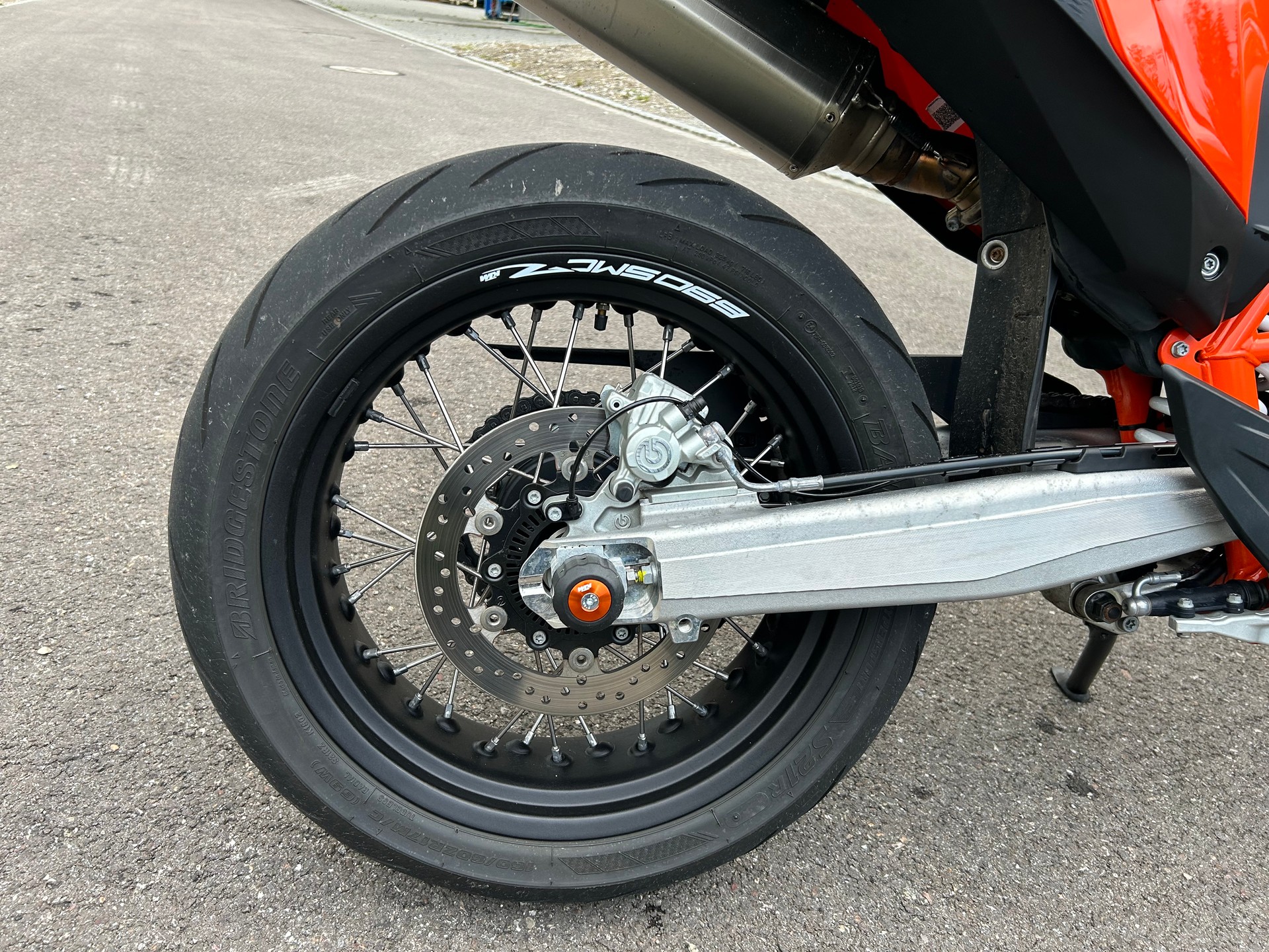 KTM 690 SMC R-image-7