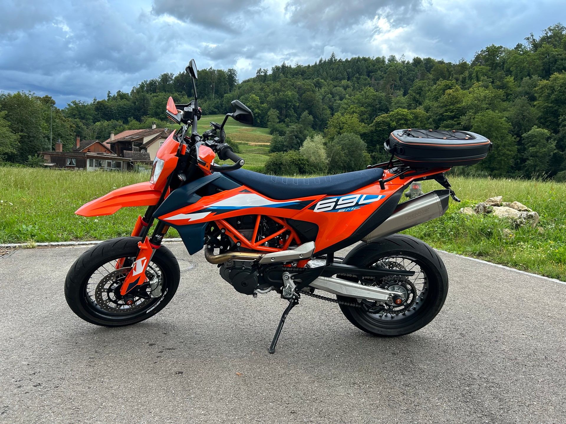 KTM 690 SMC R-image-0