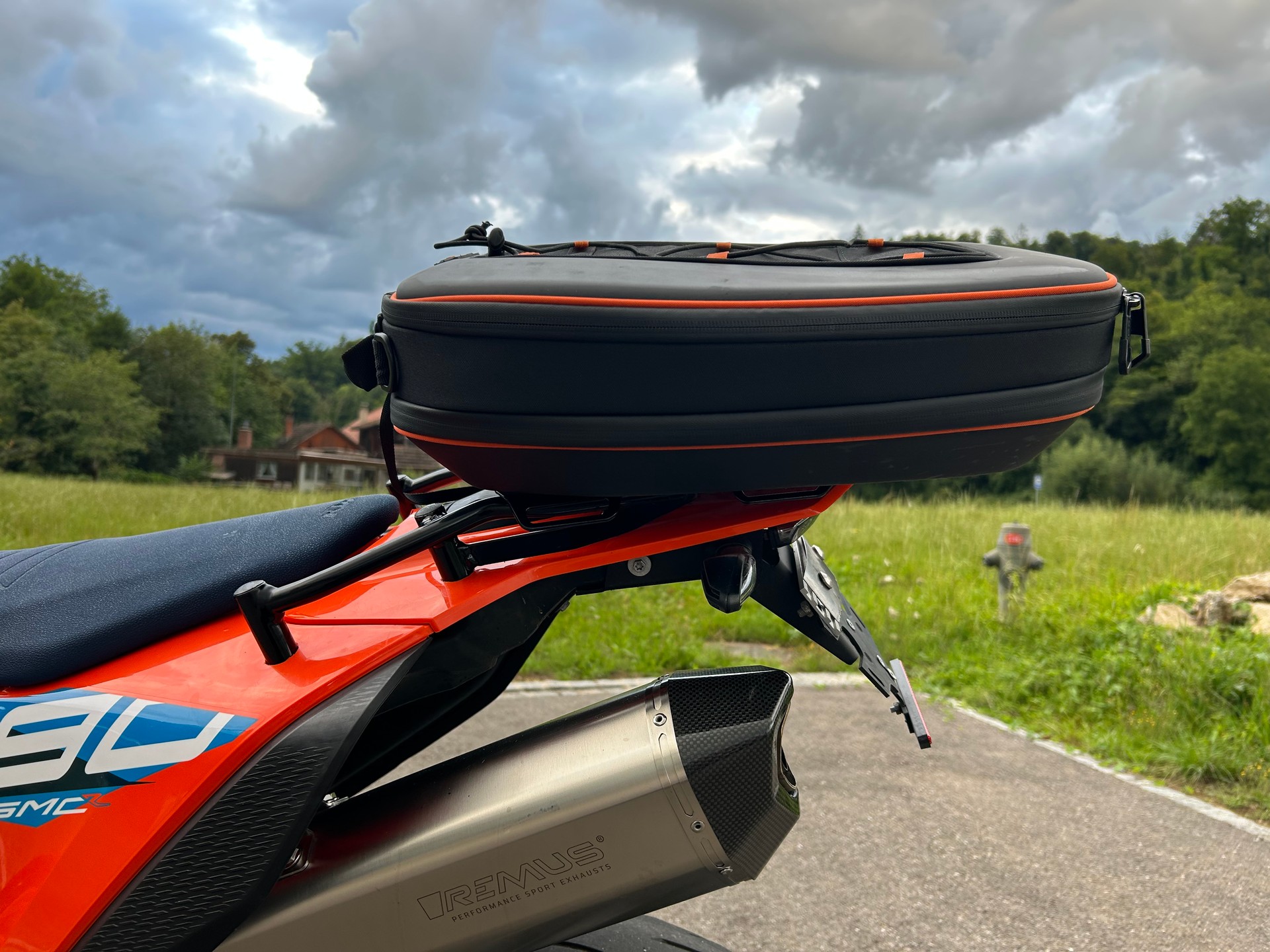 KTM 690 SMC R-image-5