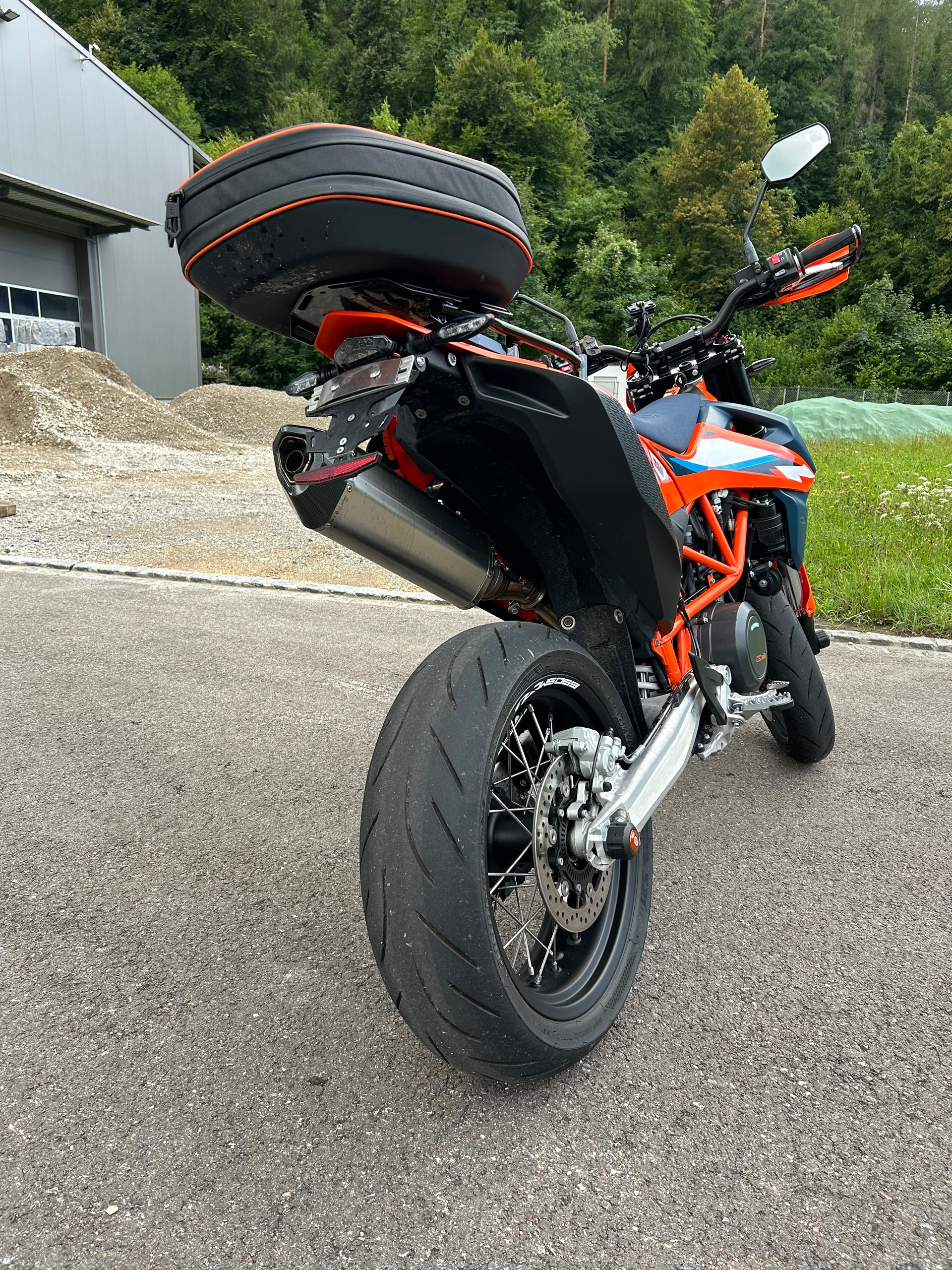 KTM 690 SMC R-image-6