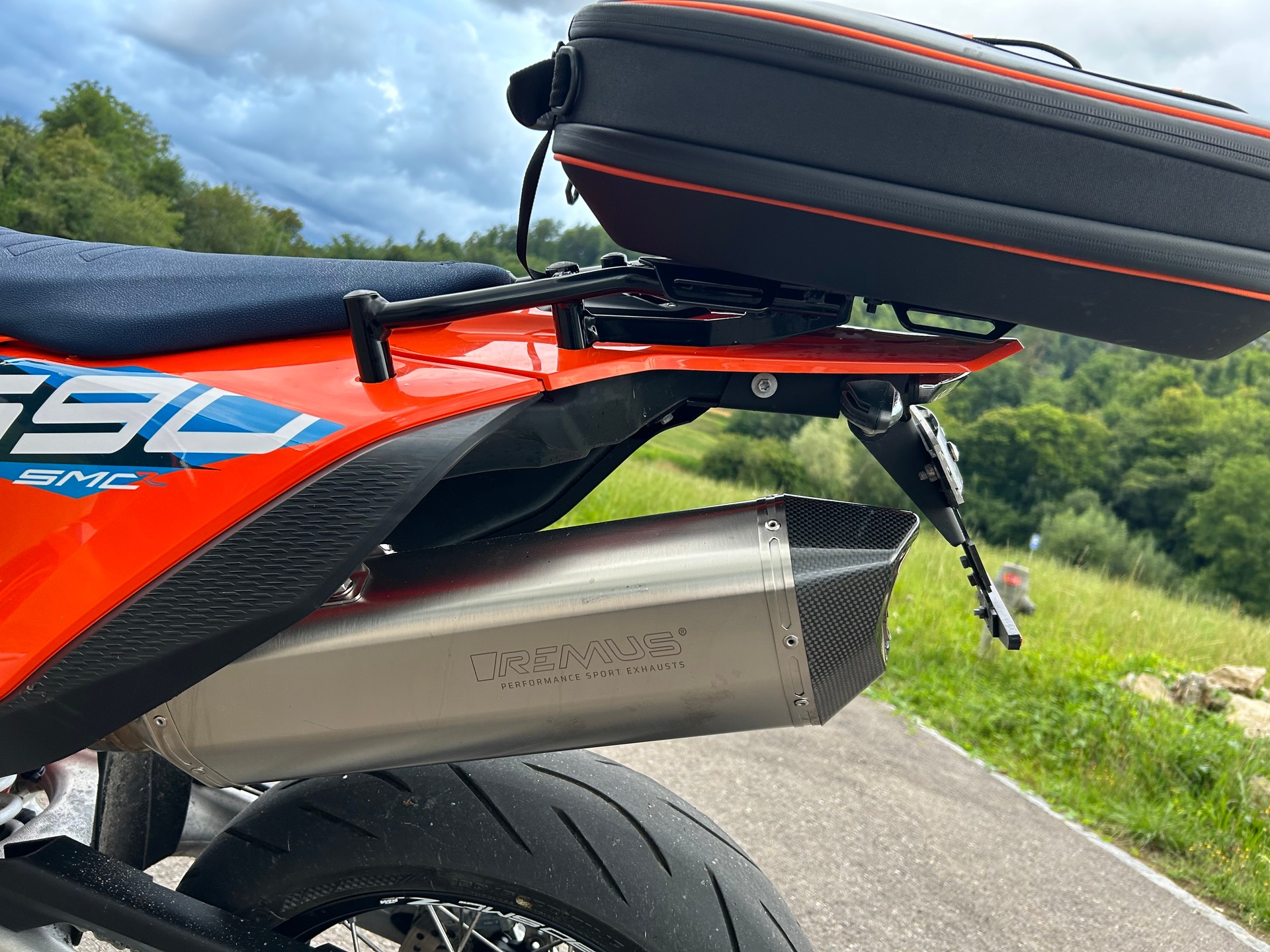 KTM 690 SMC R-image-4