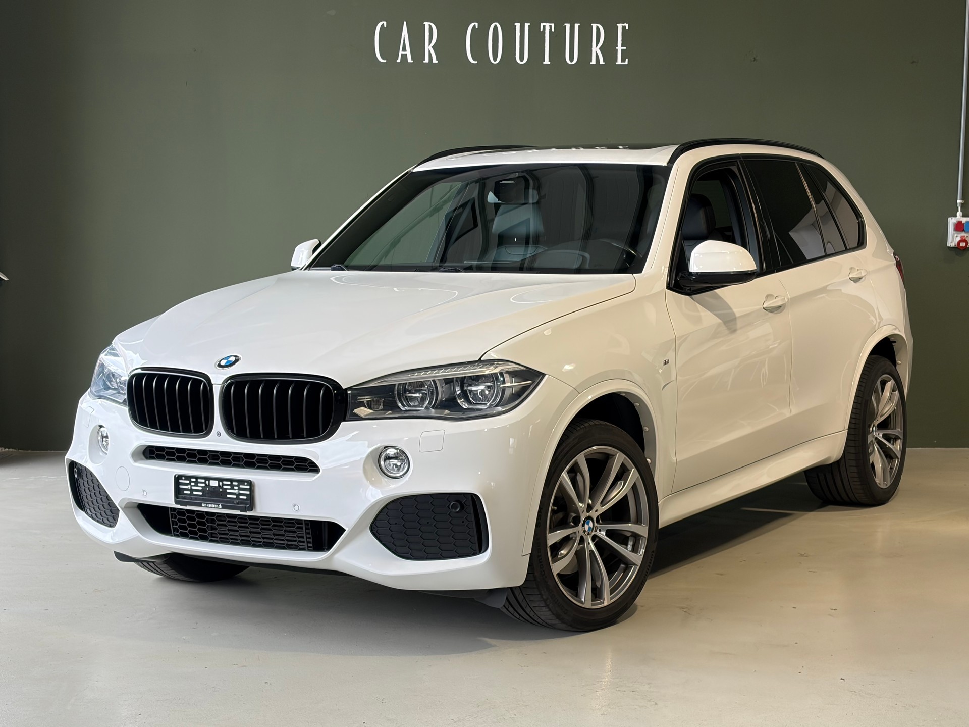 BMW X5 xDrive 40d Steptronic * M-Sport *CH-Fahrzeug*Shadow Line*-showroom-element-1