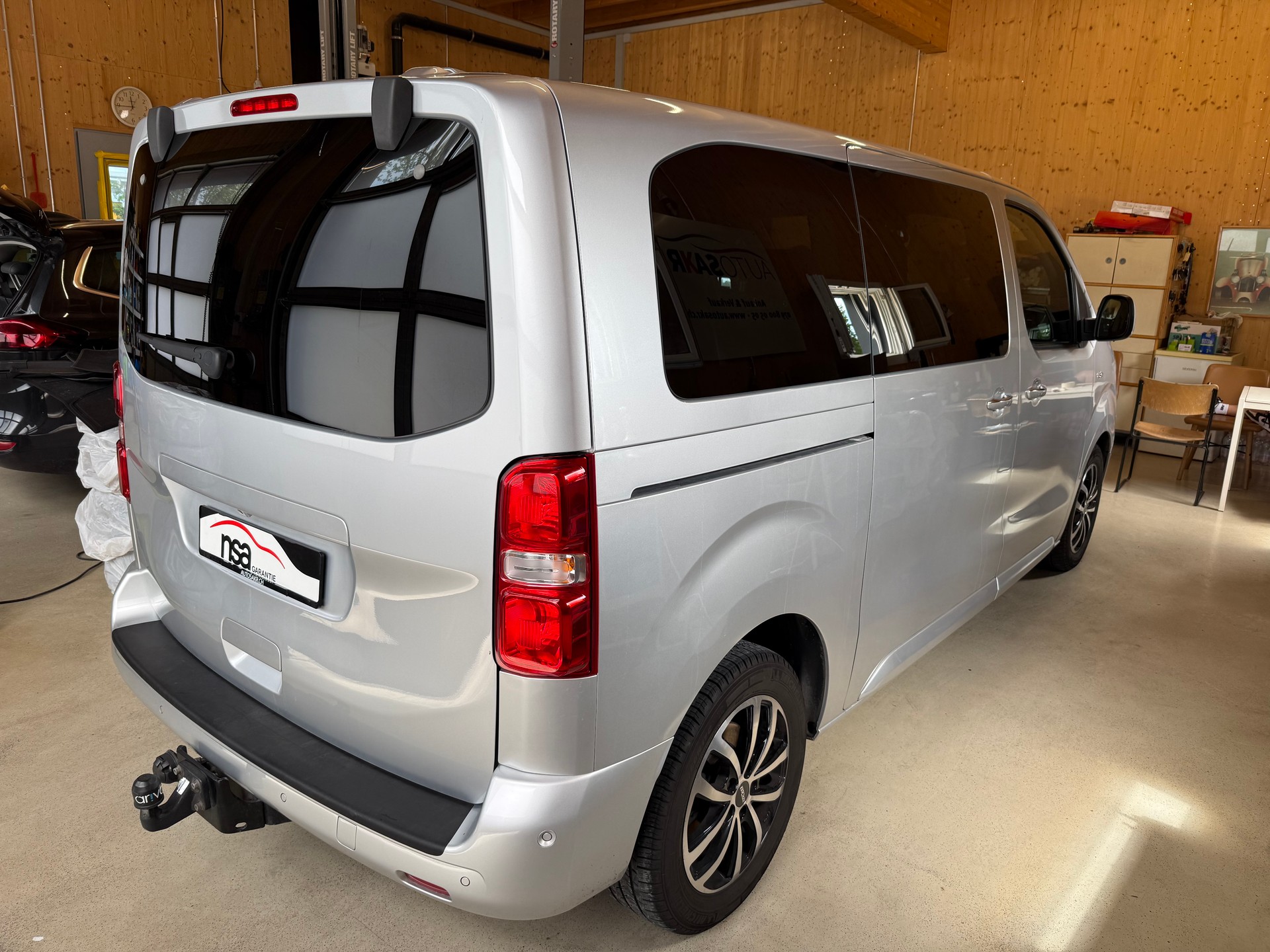 TOYOTA Proace Verso 2.0 D-4D Trend Medium Automatic-showroom-element-3