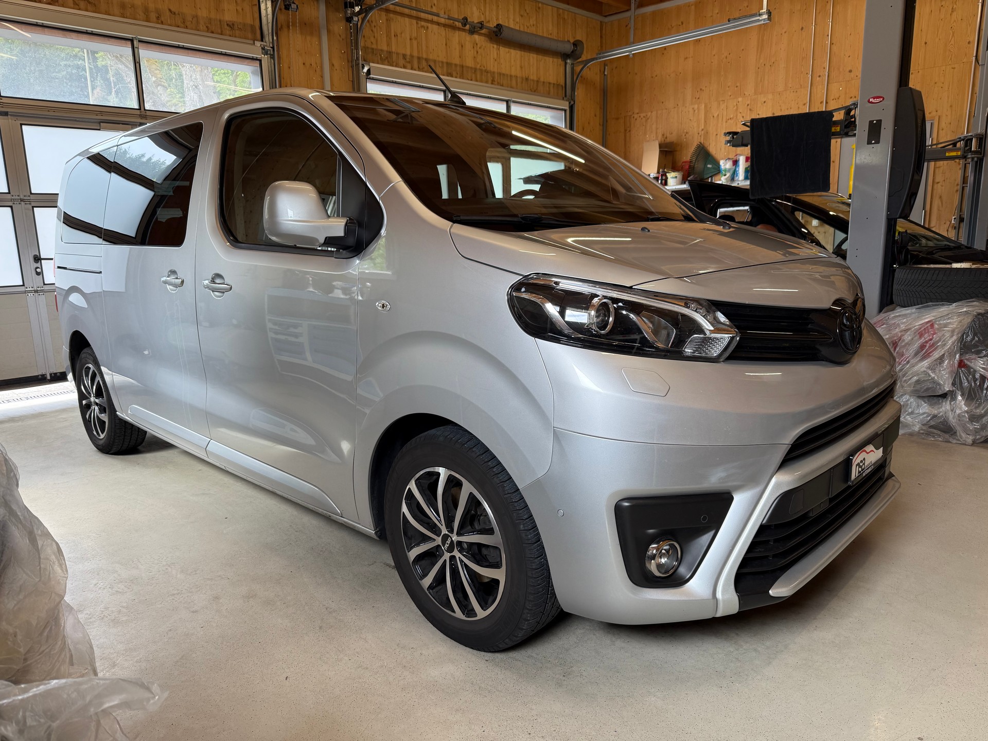 TOYOTA Proace Verso 2.0 D-4D Trend Medium Automatic-showroom-element-2