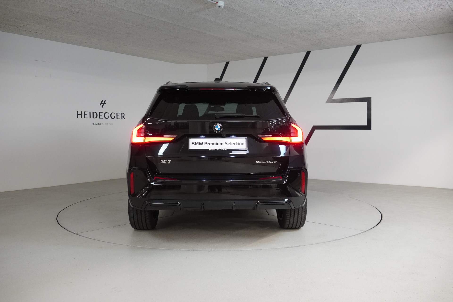 BMW X1 xDrive 23d 48V M Sport-image-5