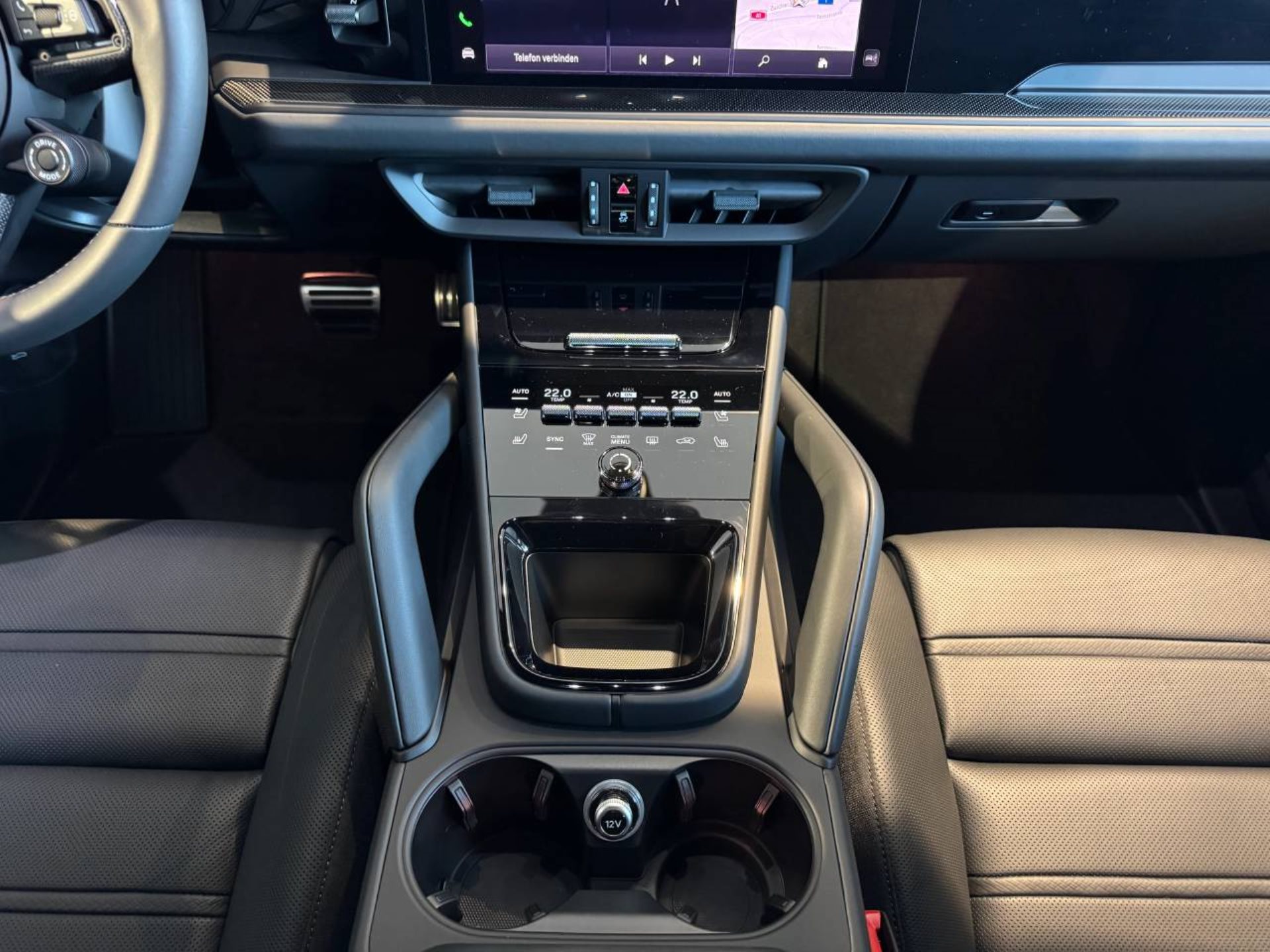 PORSCHE Cayenne GTS-image-16