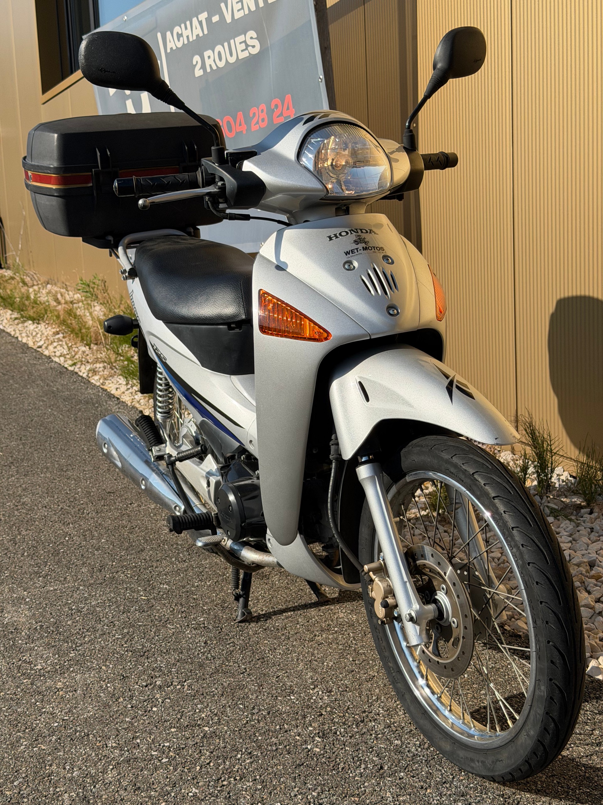 HONDA ANF 125 INNOVA-image-0