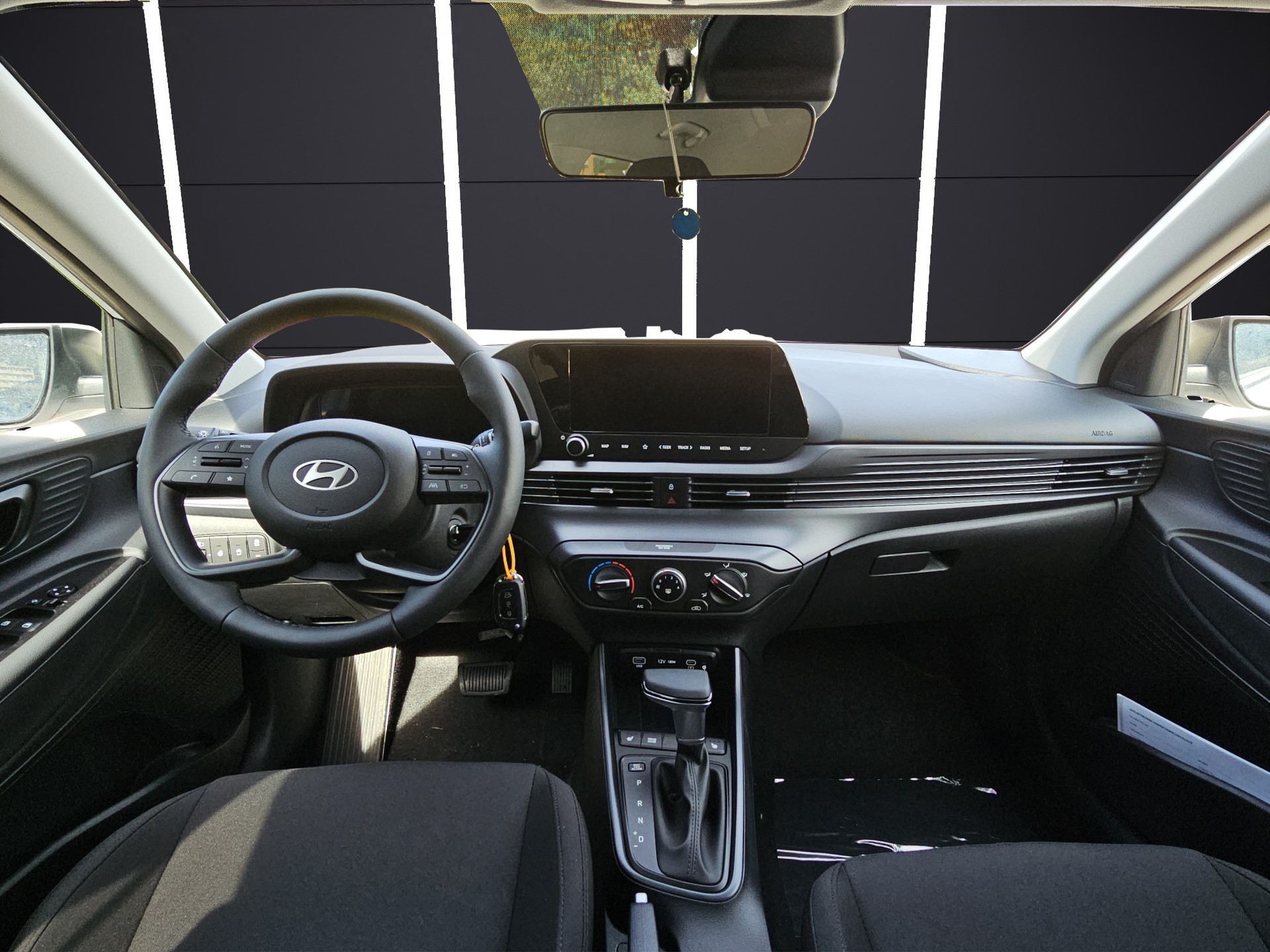 HYUNDAI i20 1.0 T-GDi Amplia-image-11