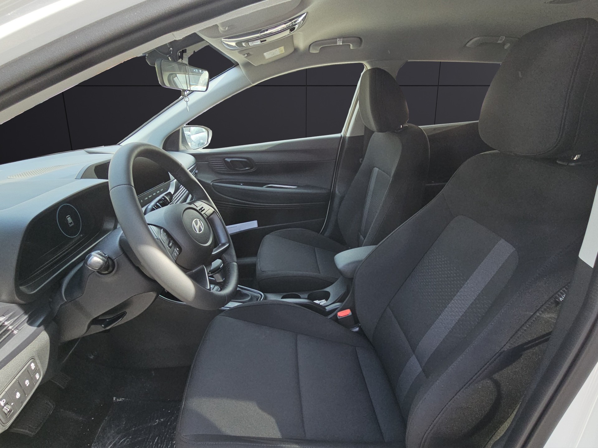 HYUNDAI i20 1.0 T-GDi Amplia-image-9