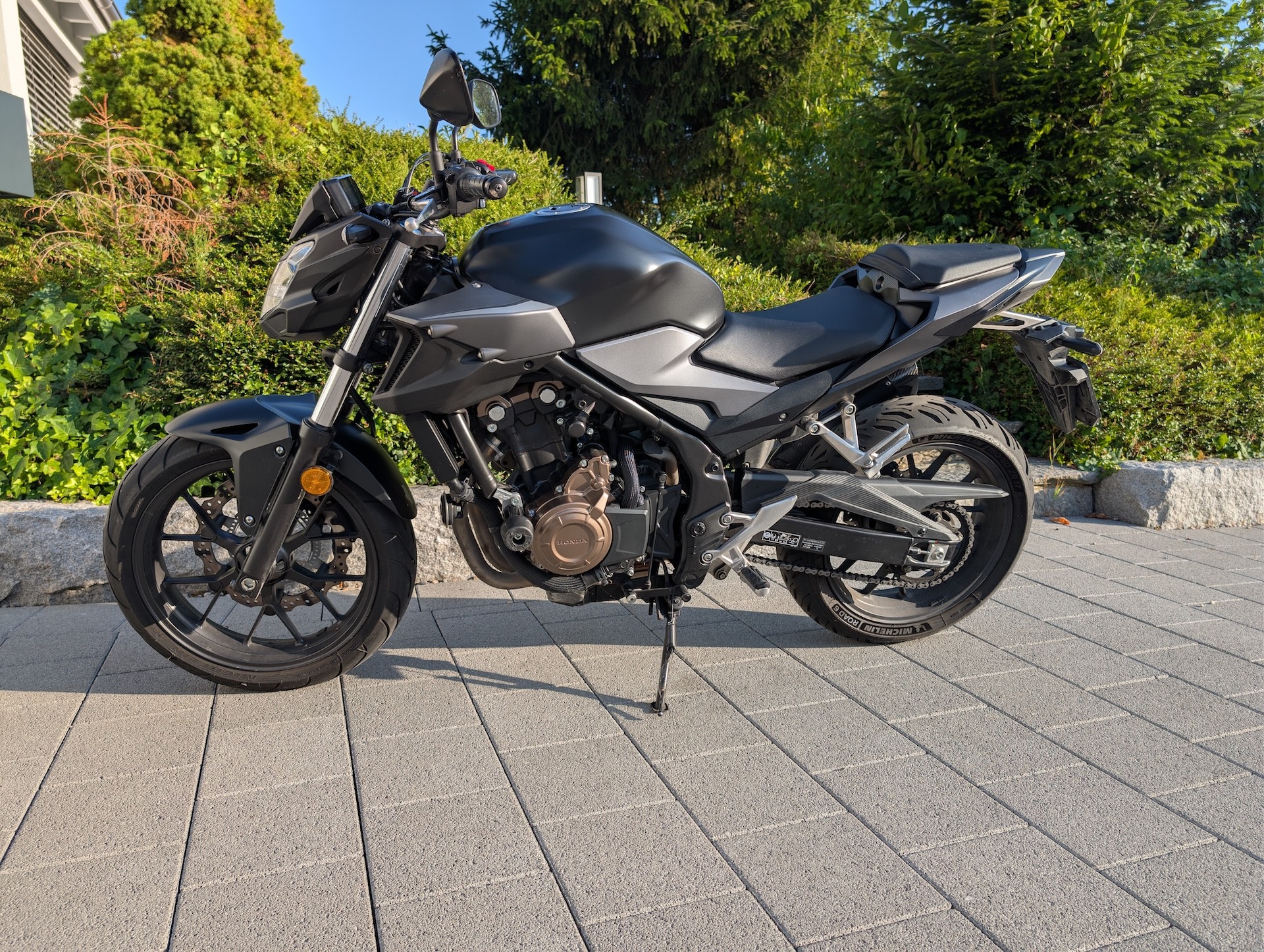 HONDA CB 500 F-image-1