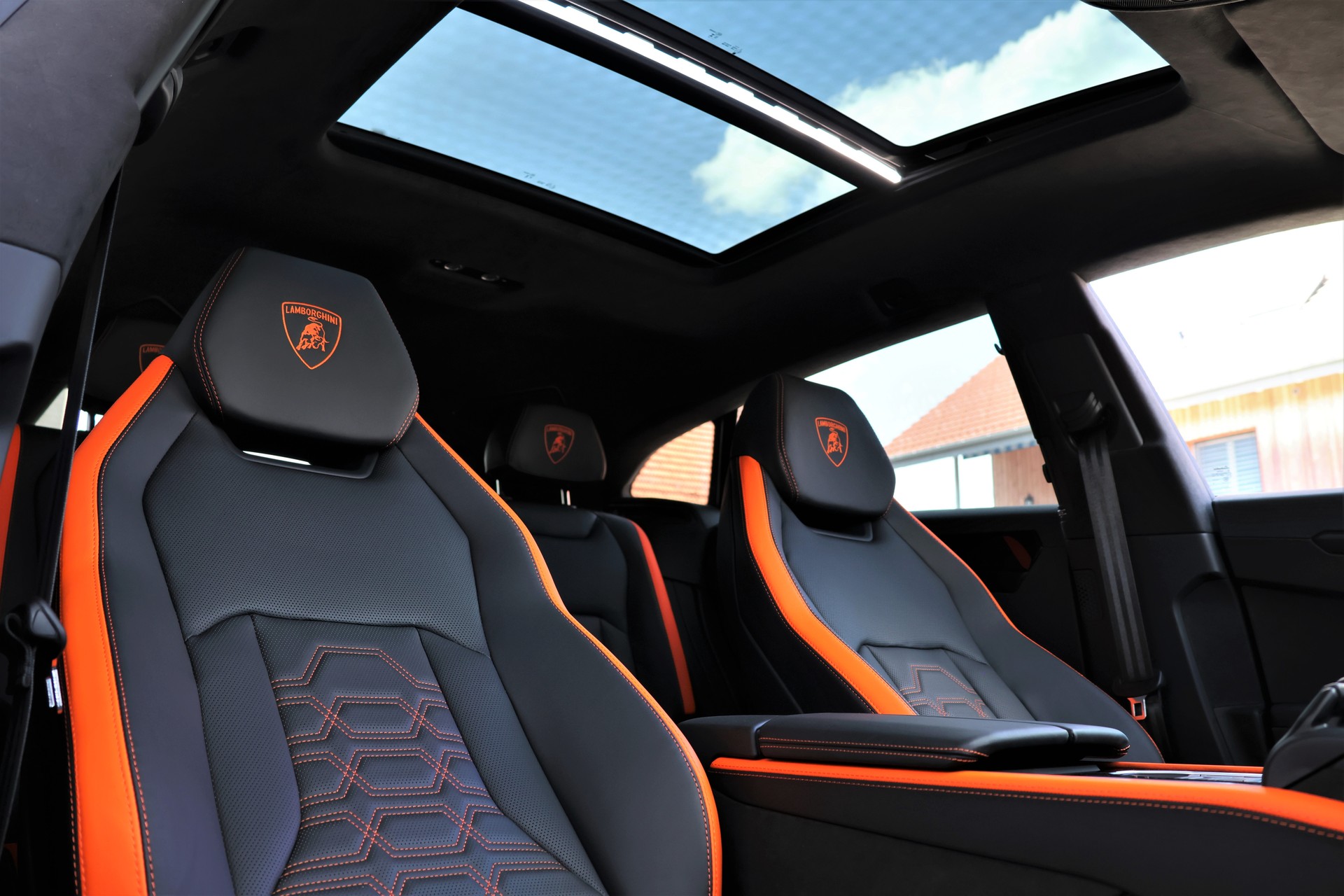 LAMBORGHINI Urus SE *ARANCIAEGON*-image-28
