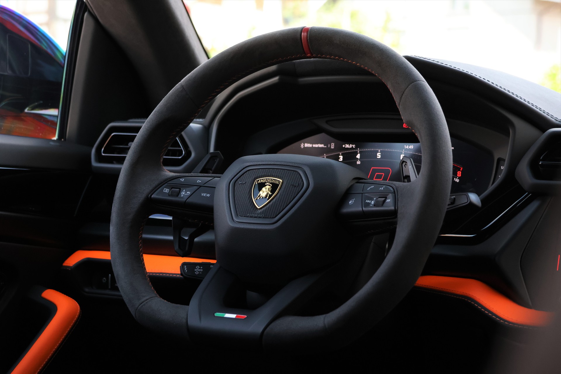 LAMBORGHINI Urus SE *ARANCIAEGON*-image-19